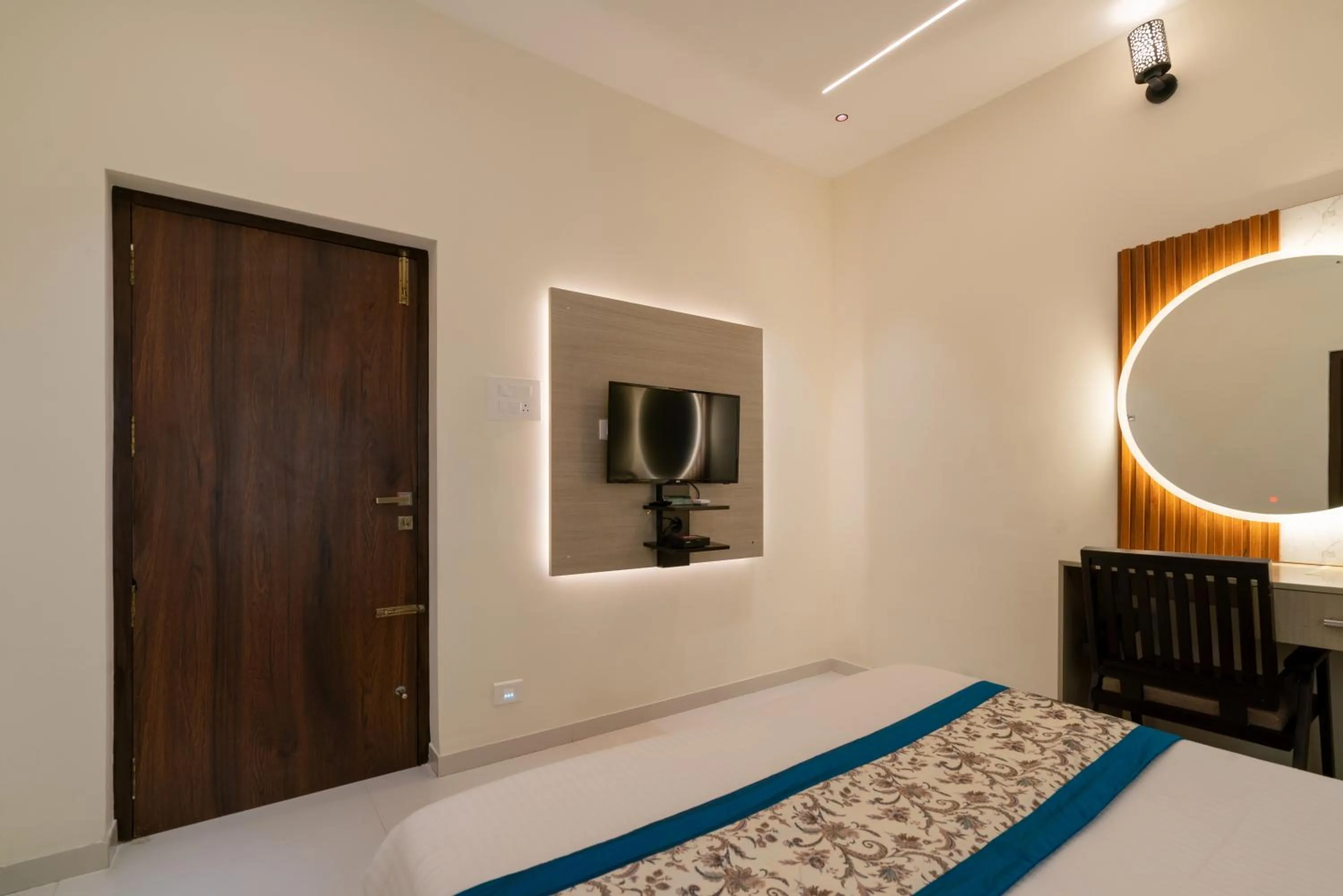 TV and multimedia, Bed in THE SURRYA MAX RESIDENCY