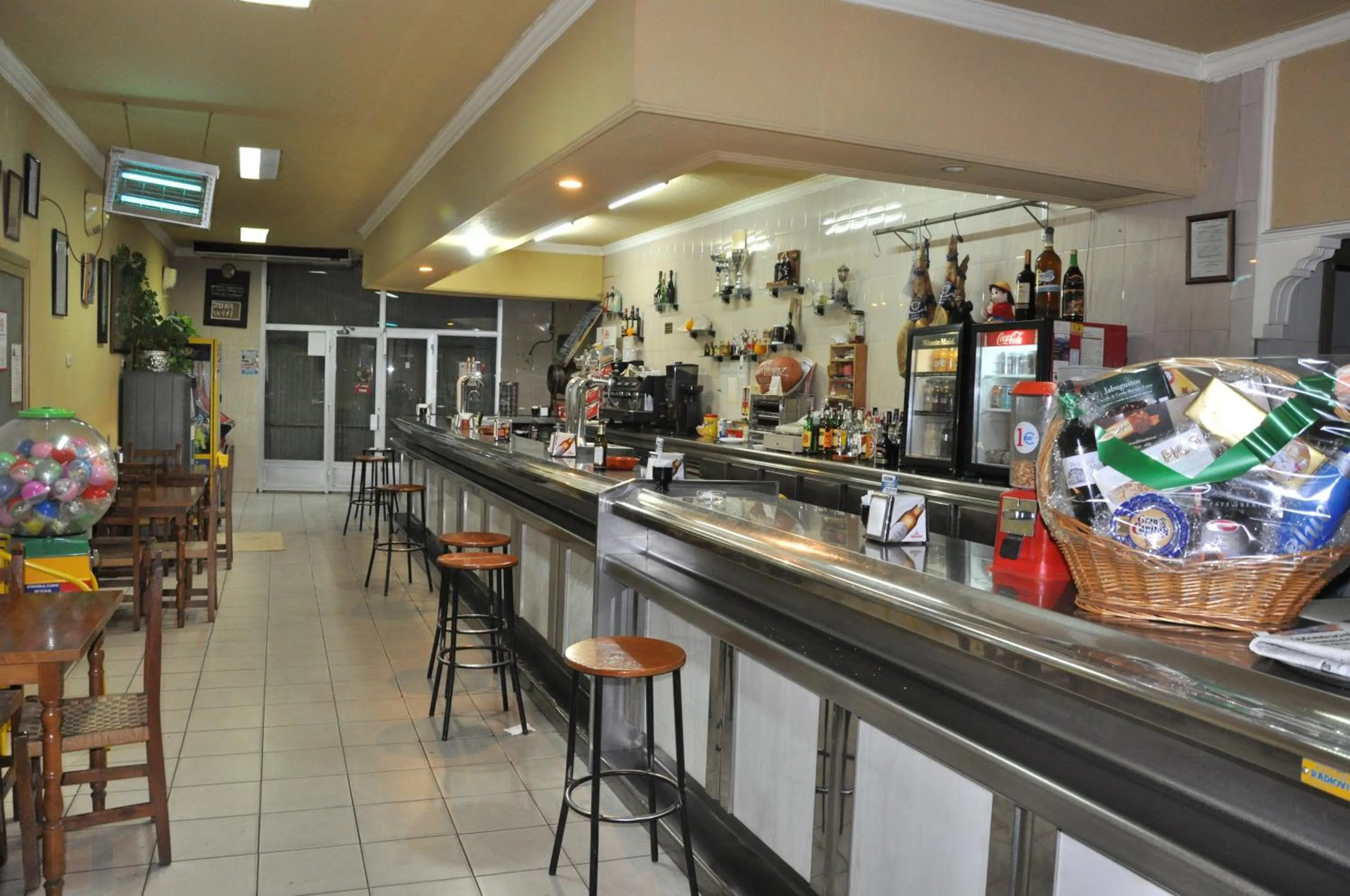 Restaurant/places to eat in Hotel Muñoz