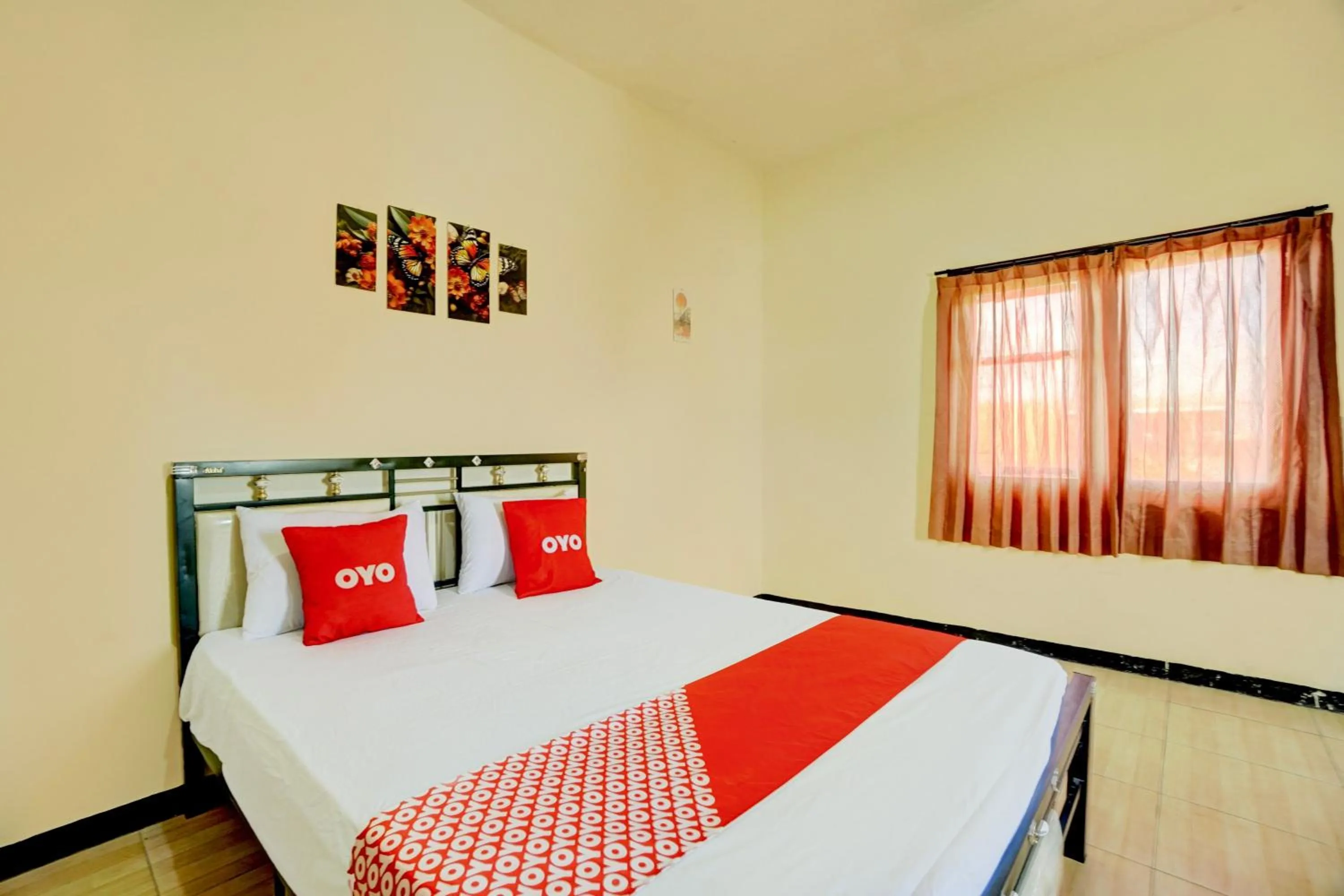 Bedroom in Petraya Residence Near City of tomorrow Mall