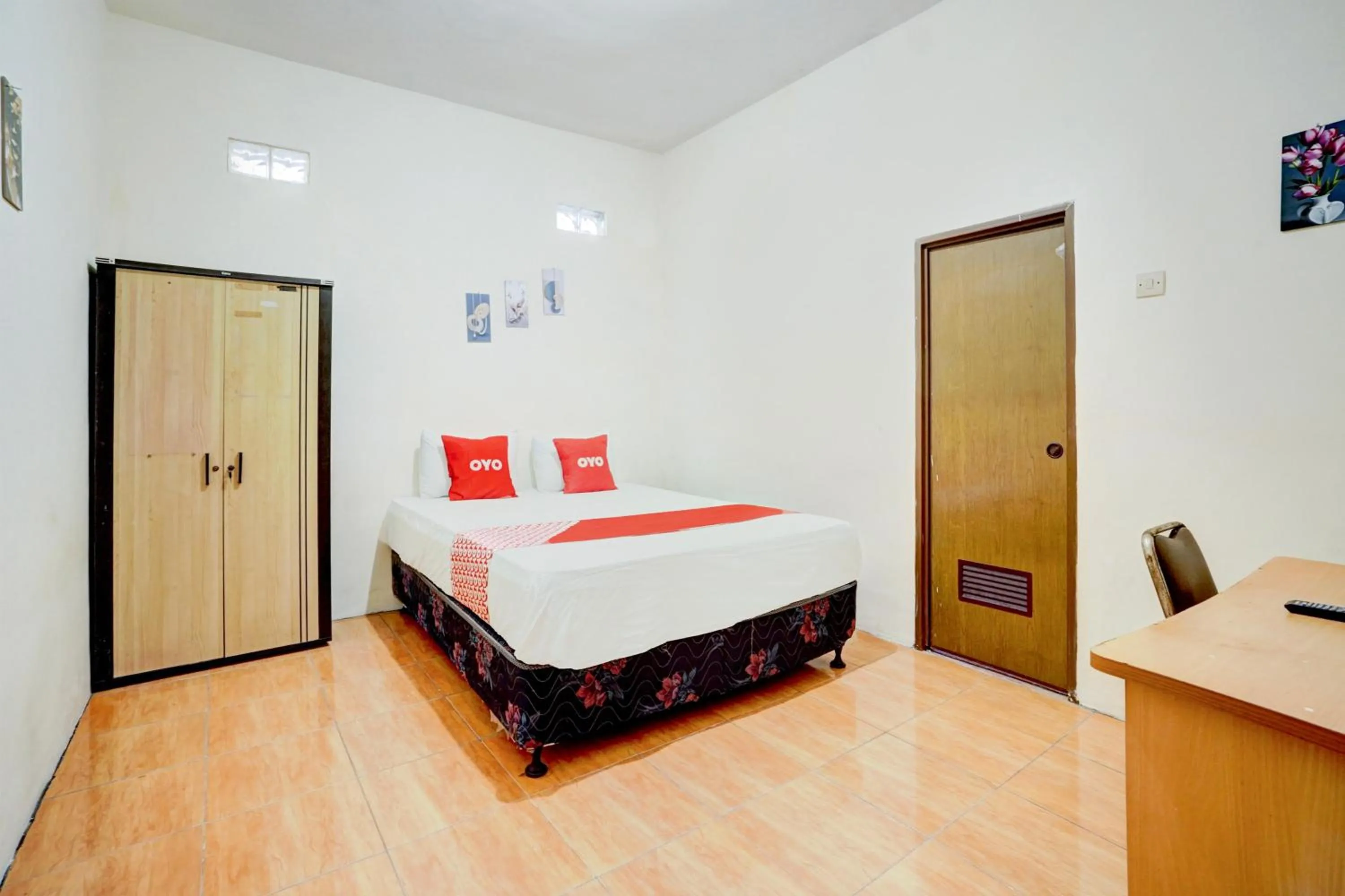 Bedroom in Petraya Residence Near City of tomorrow Mall