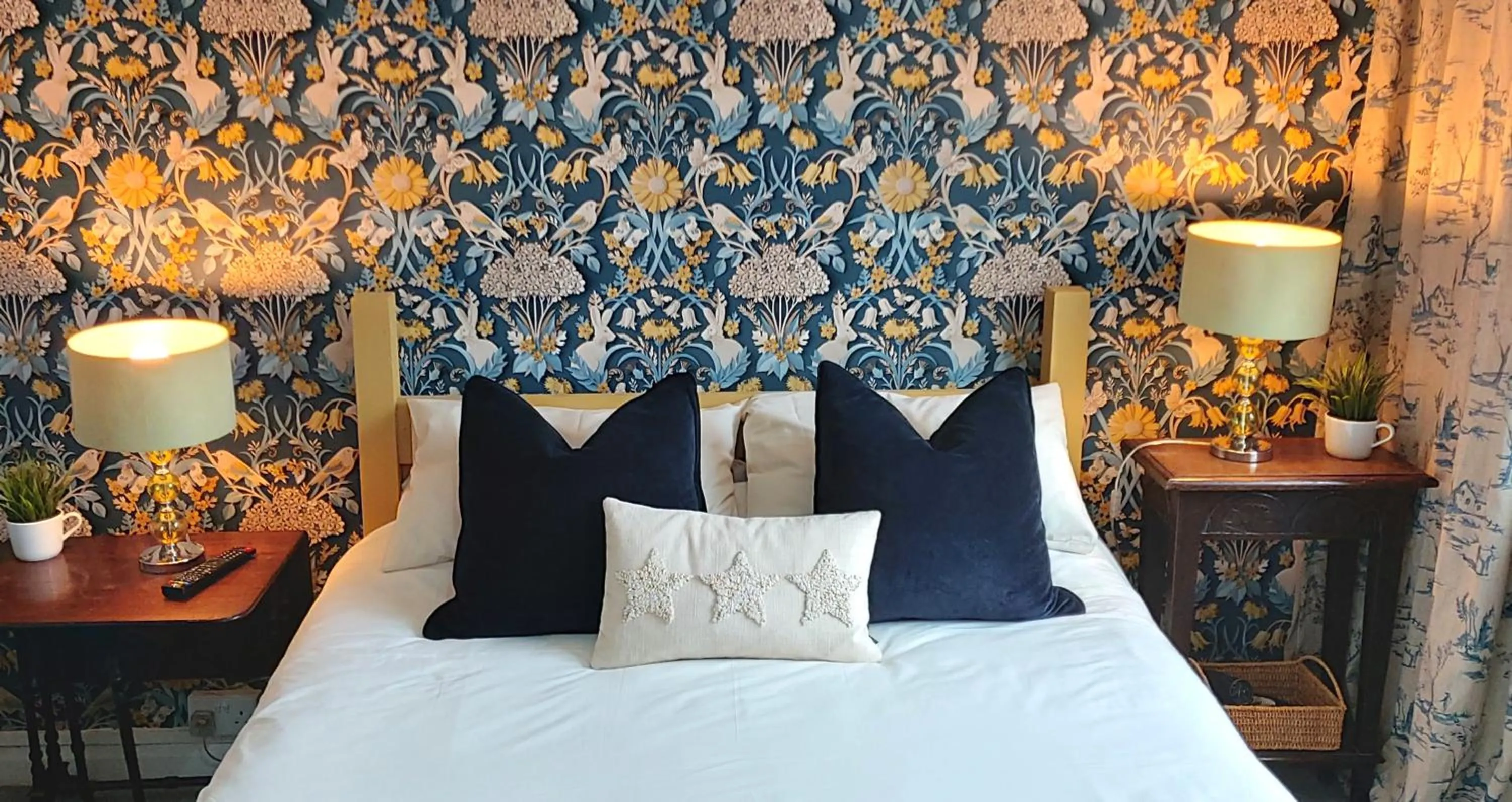 Bedroom, Bed in Chestnut Bed and Breakfast