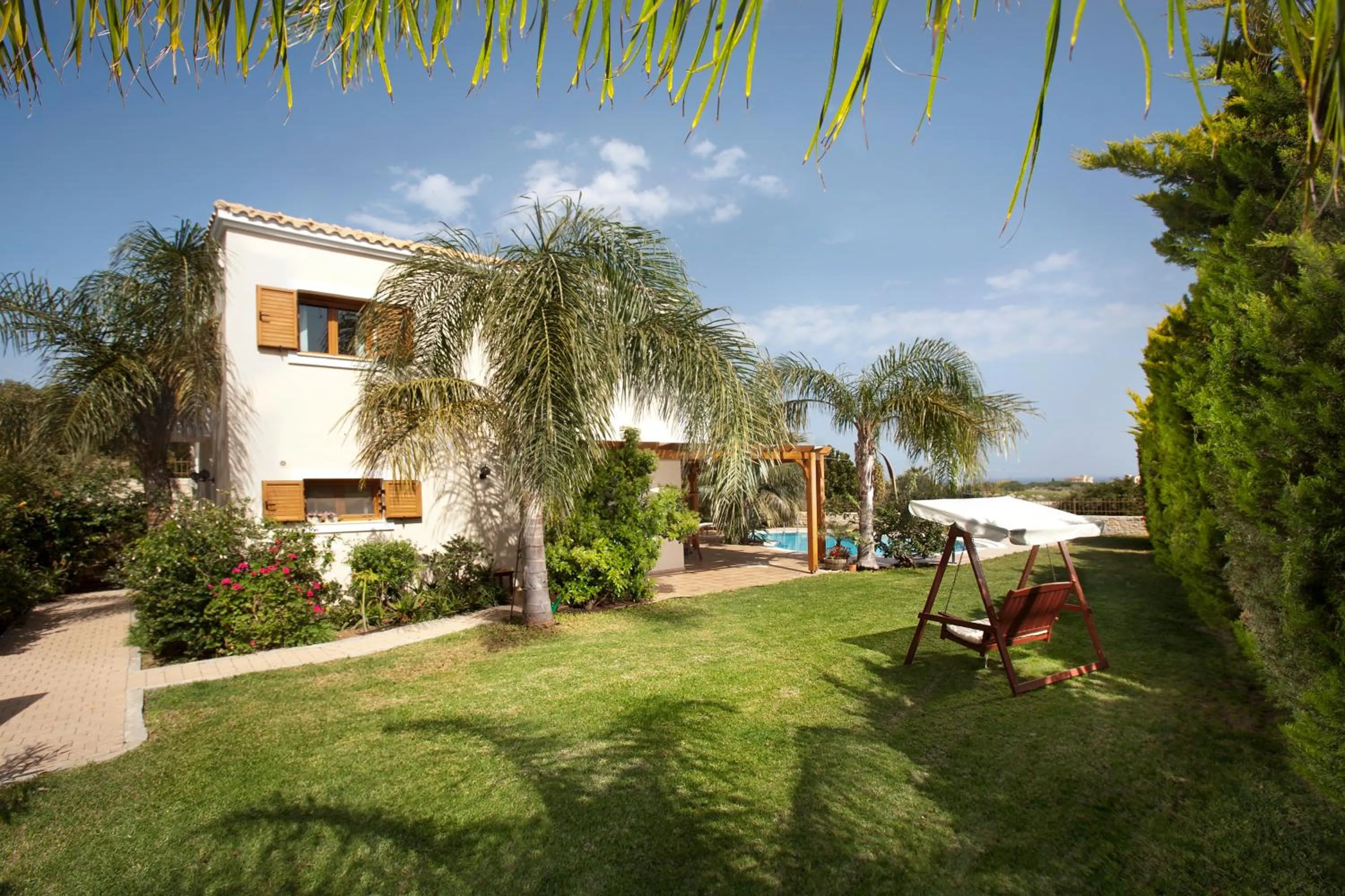 Garden in Pandora Villas