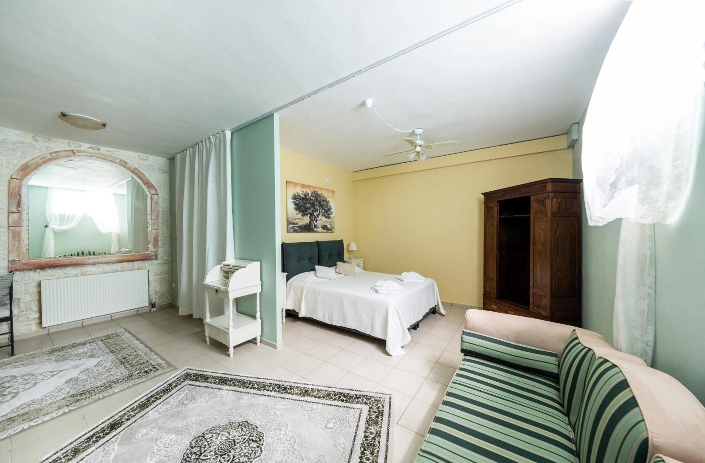 Photo of the whole room, Bed in Pandora Villas