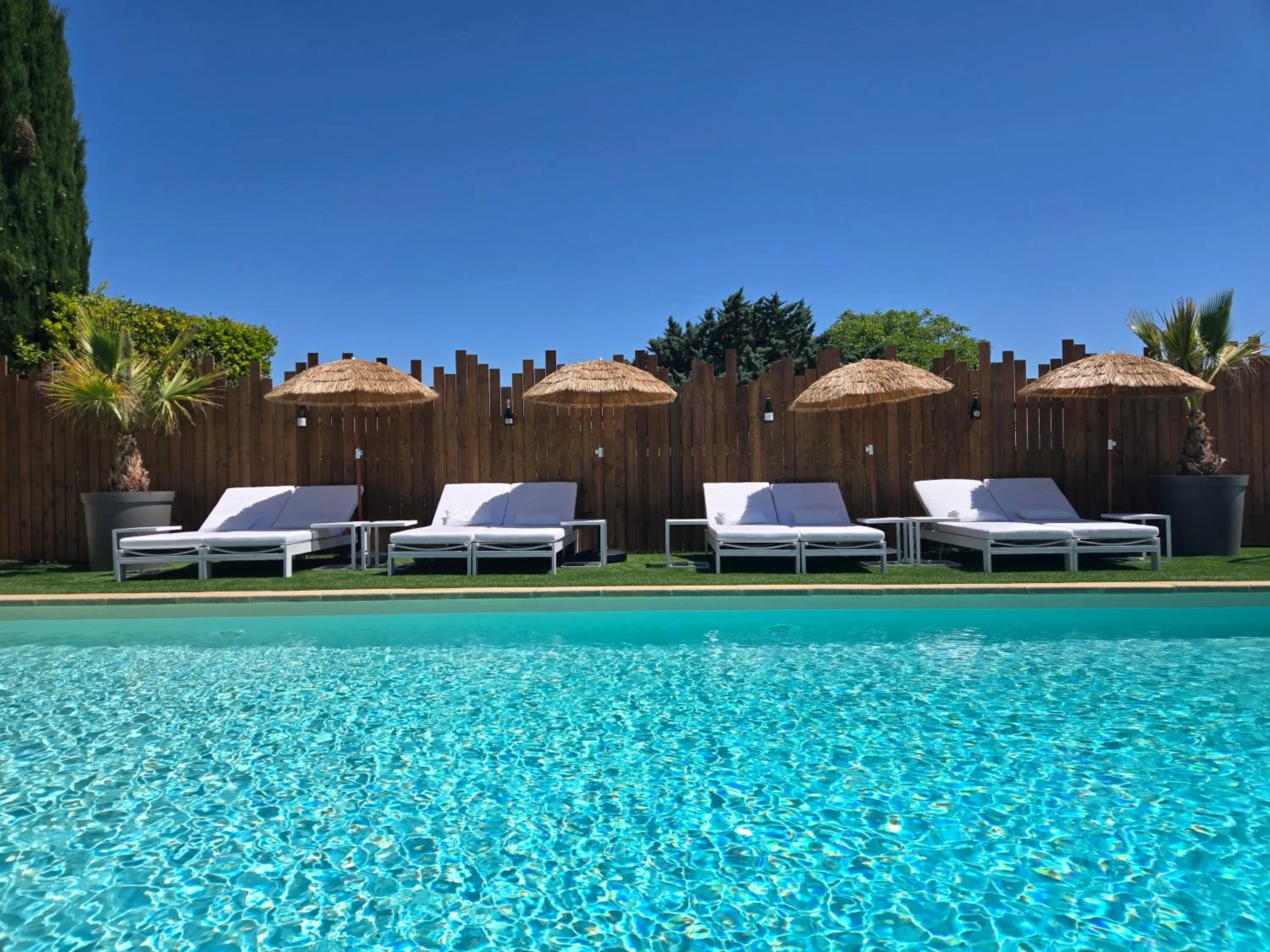 Swimming pool in Hôtel Le SAINT-GENIÈS