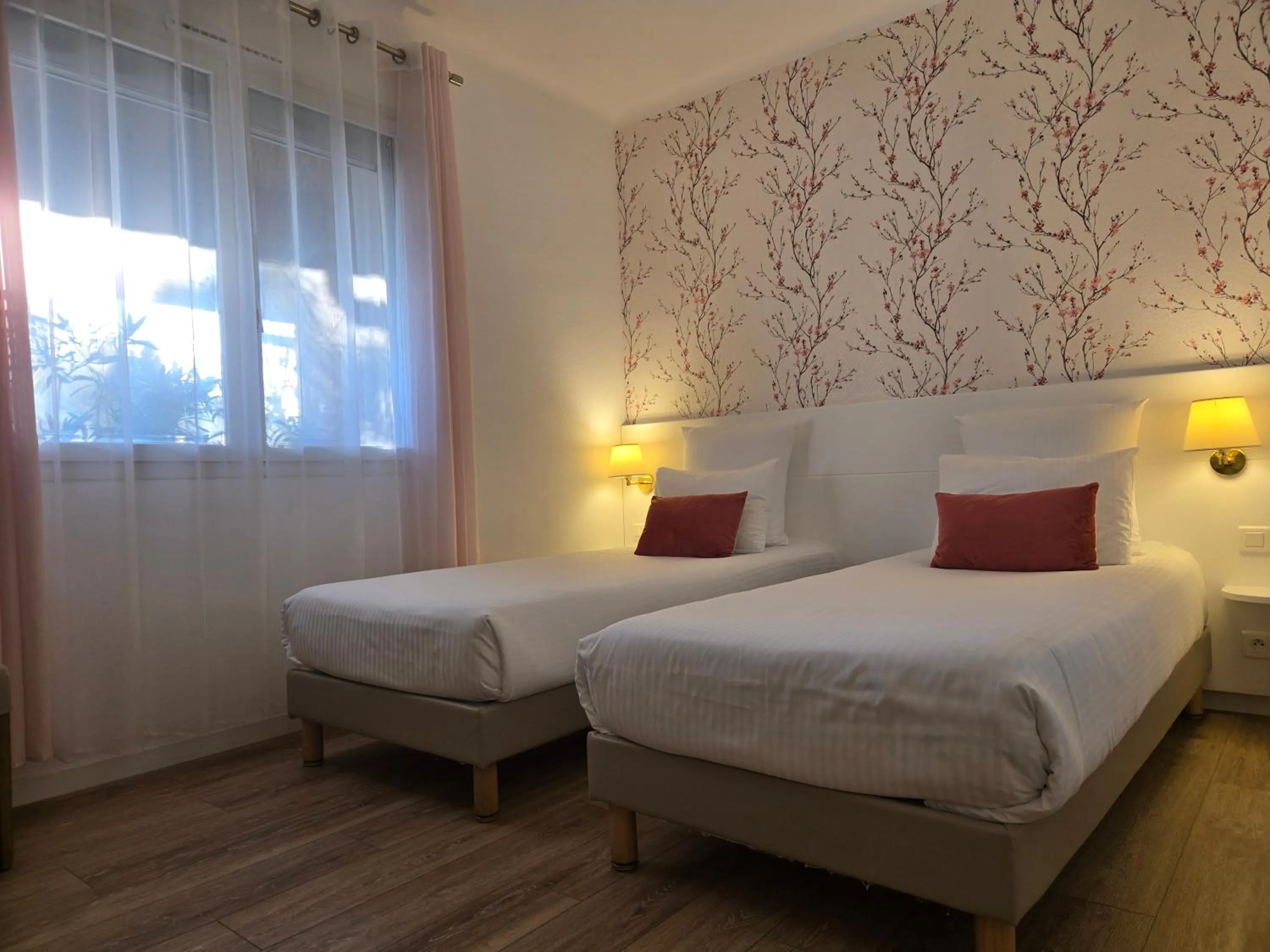 Bed in Hôtel Le SAINT-GENIÈS