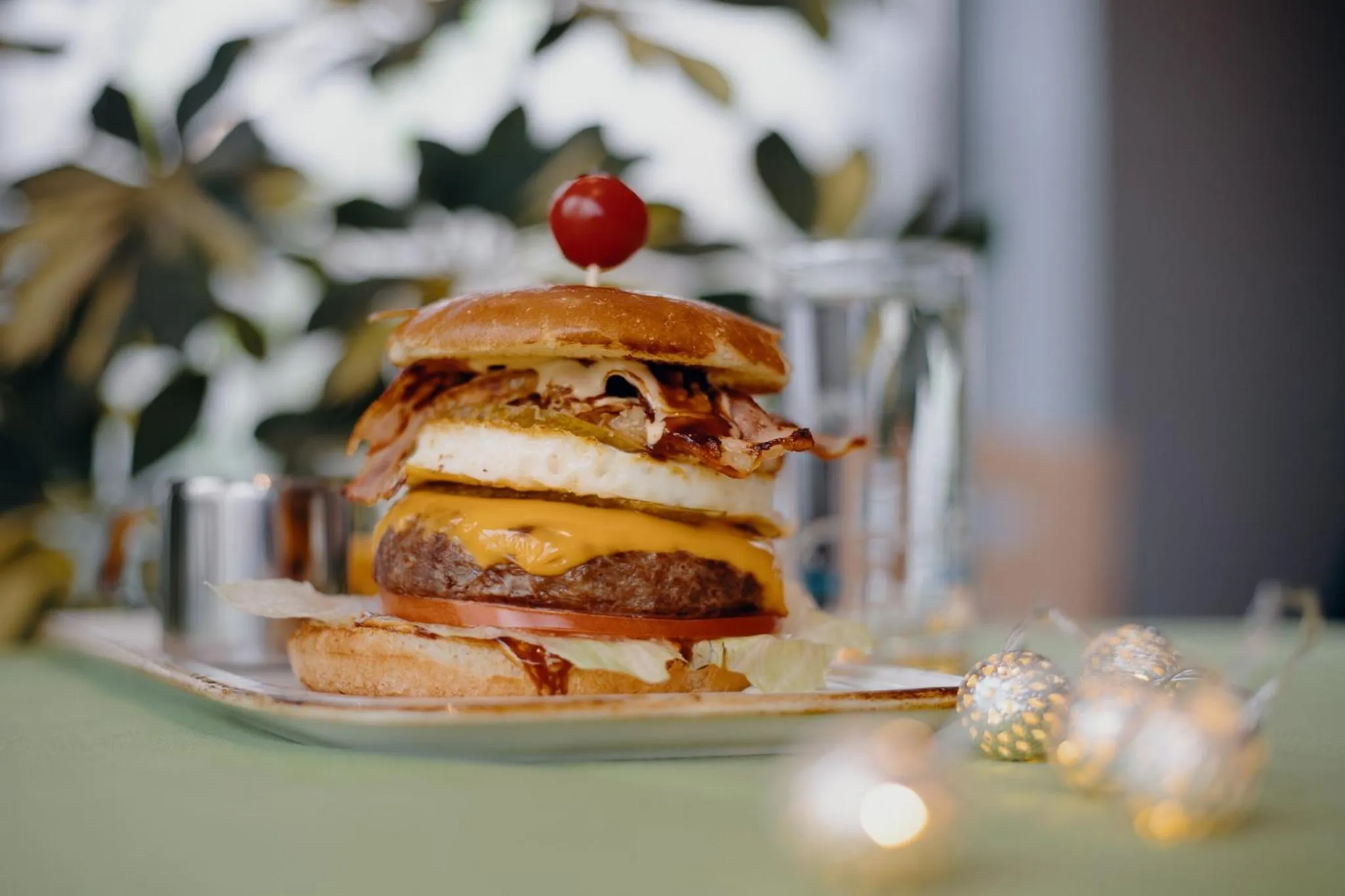 A&M Hotel with free parking