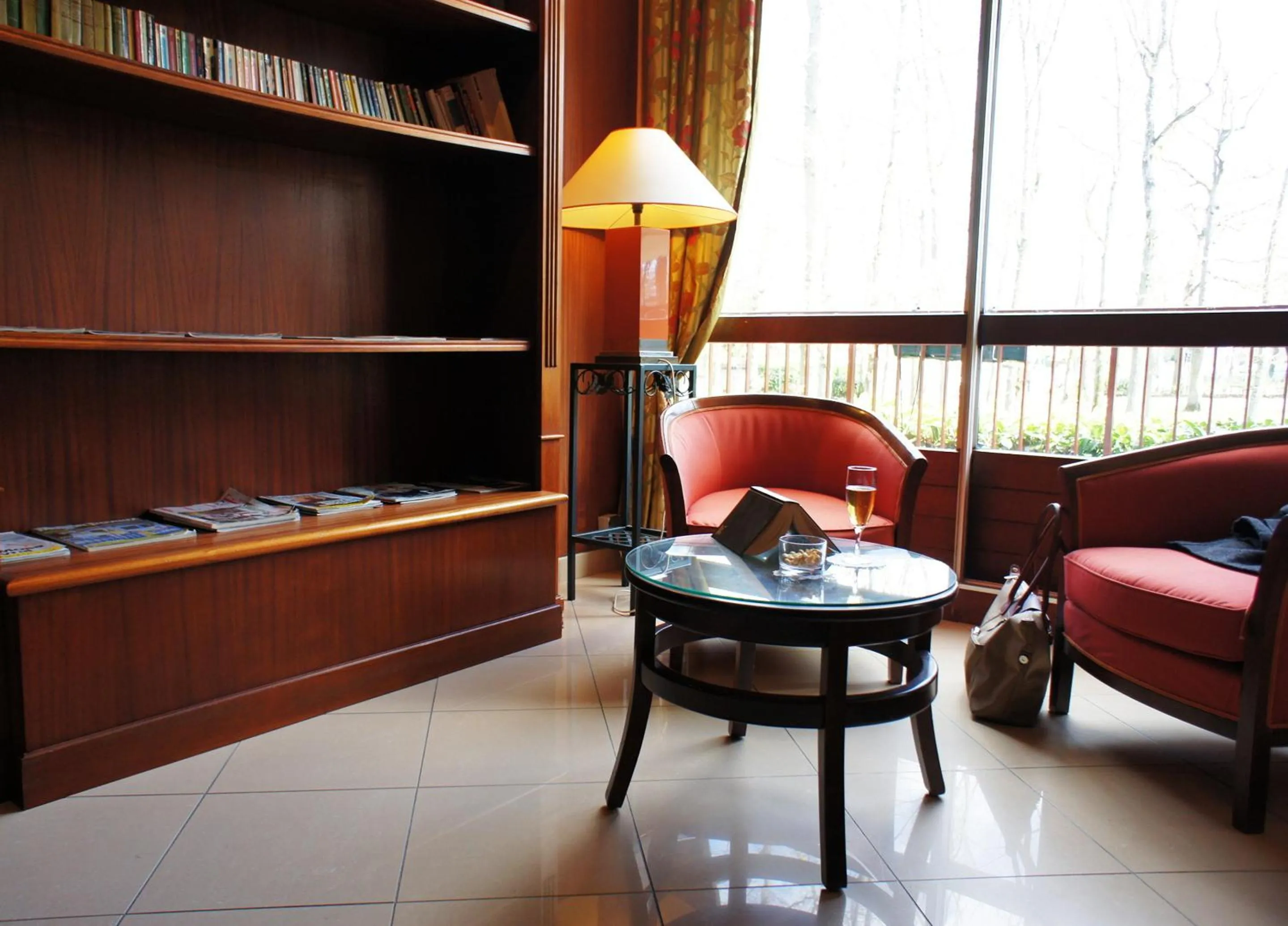 Lobby or reception in Le Grand Monarque