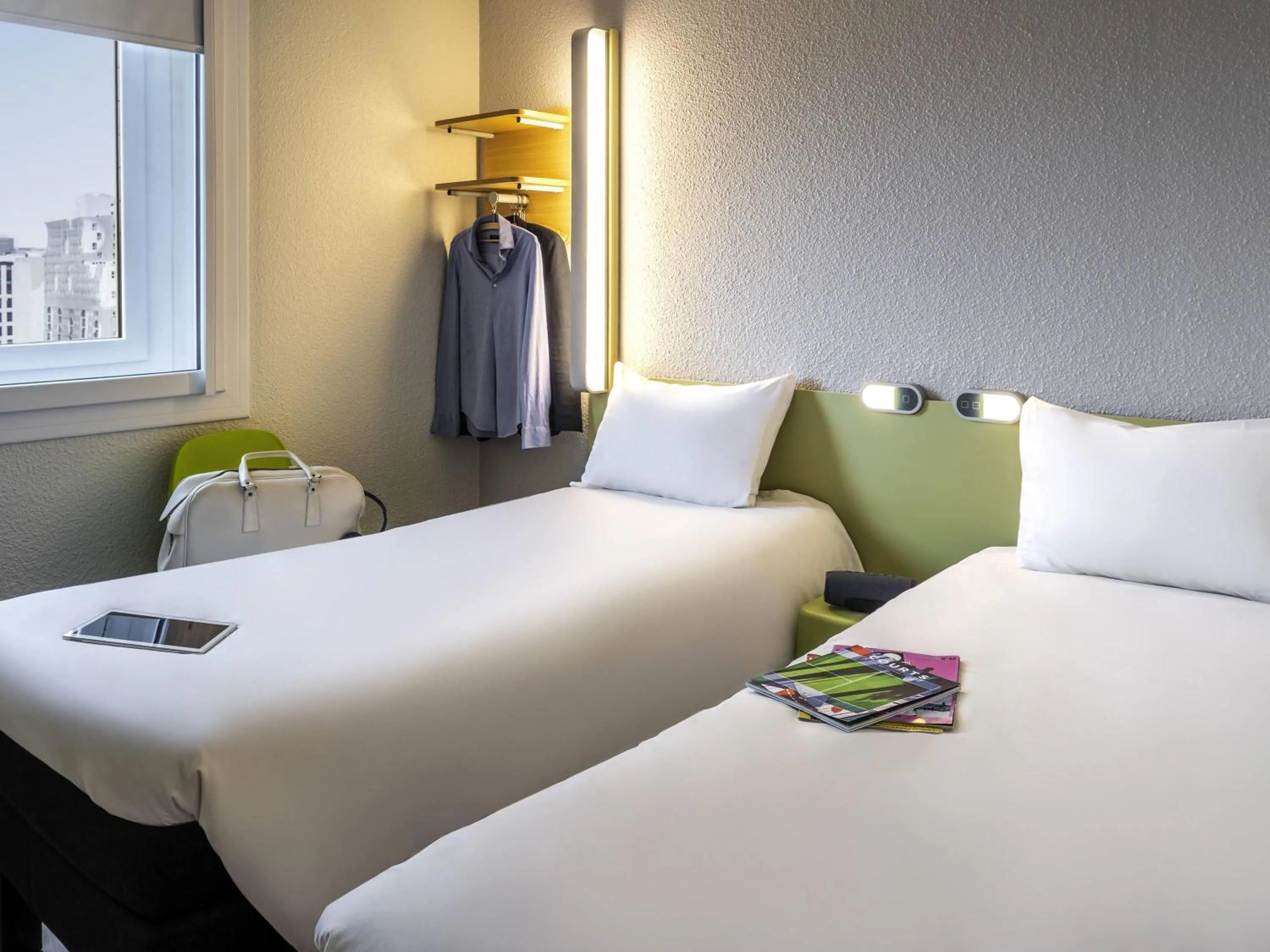 Bedroom, Bed in ibis budget Paris Porte de Bercy