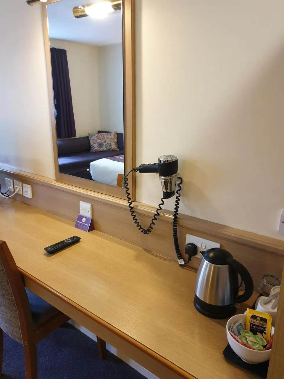 Coffee/tea facilities, Bed in Stables Inn, Aintree