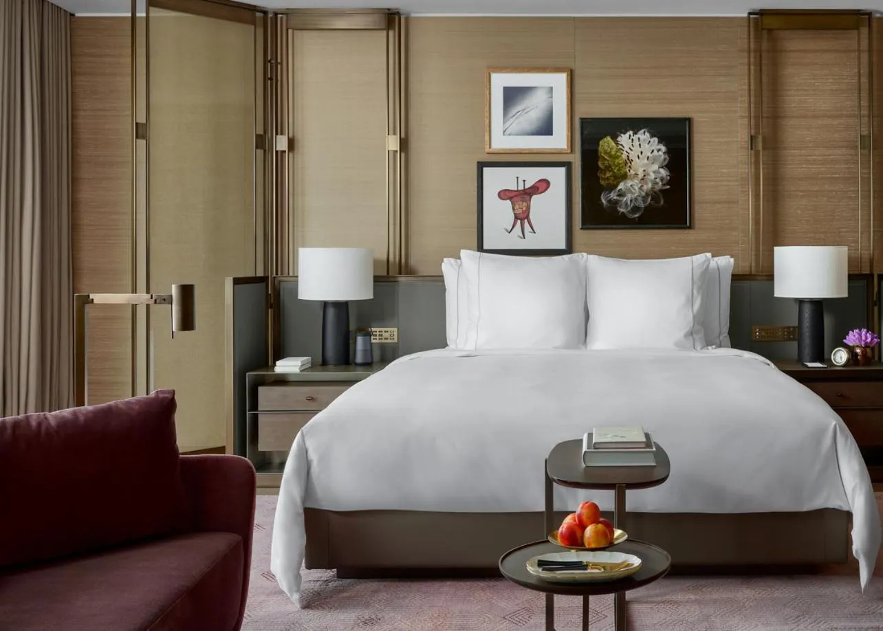 Bedroom, Bed in Rosewood Guangzhou, enjoy free shuttle bus service between the hotel and the Canton Fair Complex during the Canton Fair