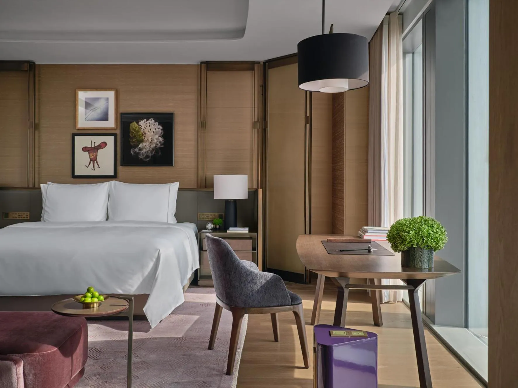 Bedroom, Bed in Rosewood Guangzhou, enjoy free shuttle bus service between the hotel and the Canton Fair Complex during the Canton Fair