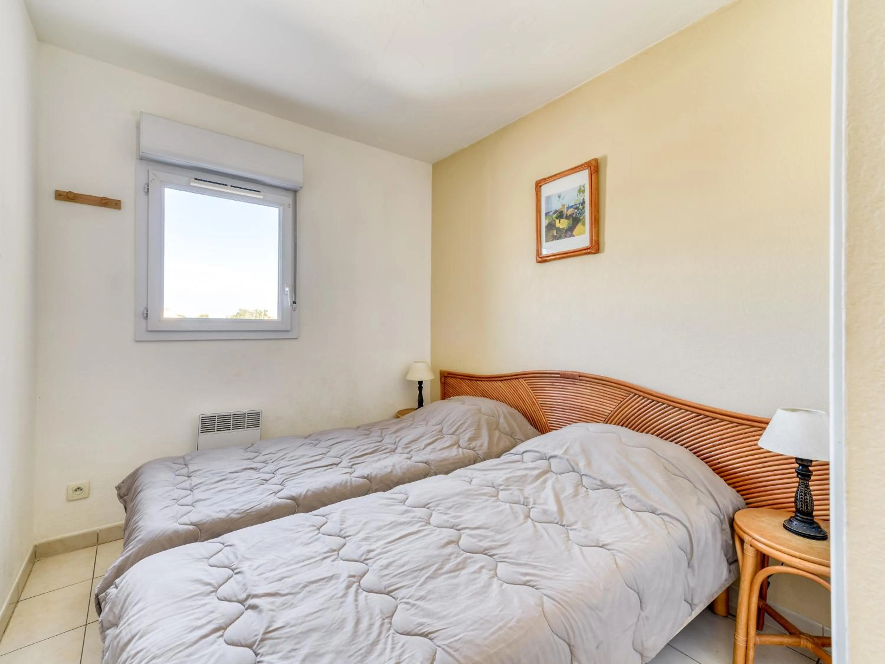 Bedroom, Bed in Vacancéole - Résidence Alizéa Beach