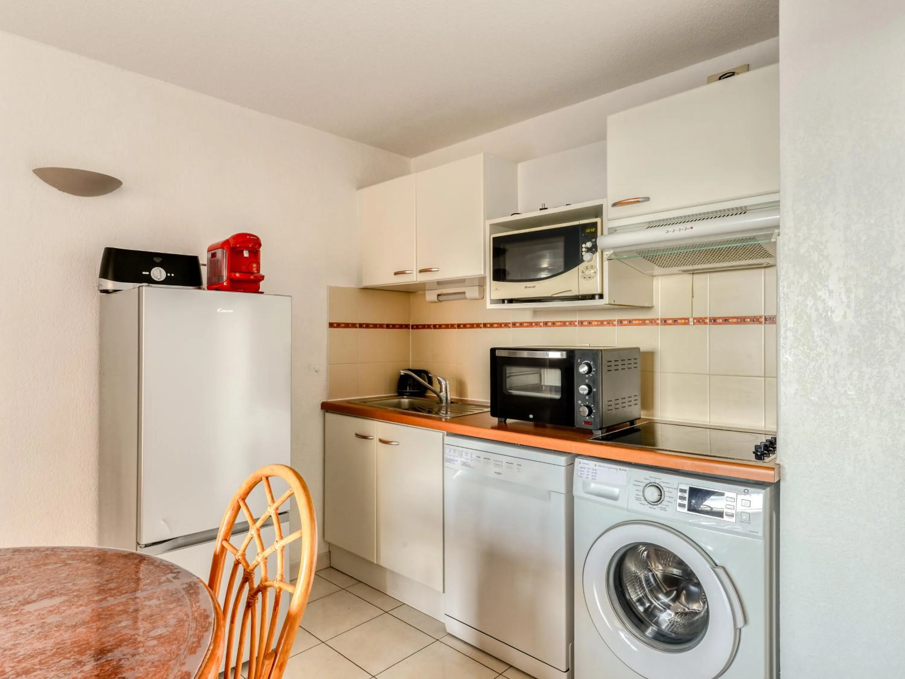 kitchen in Vacancéole - Résidence Alizéa Beach