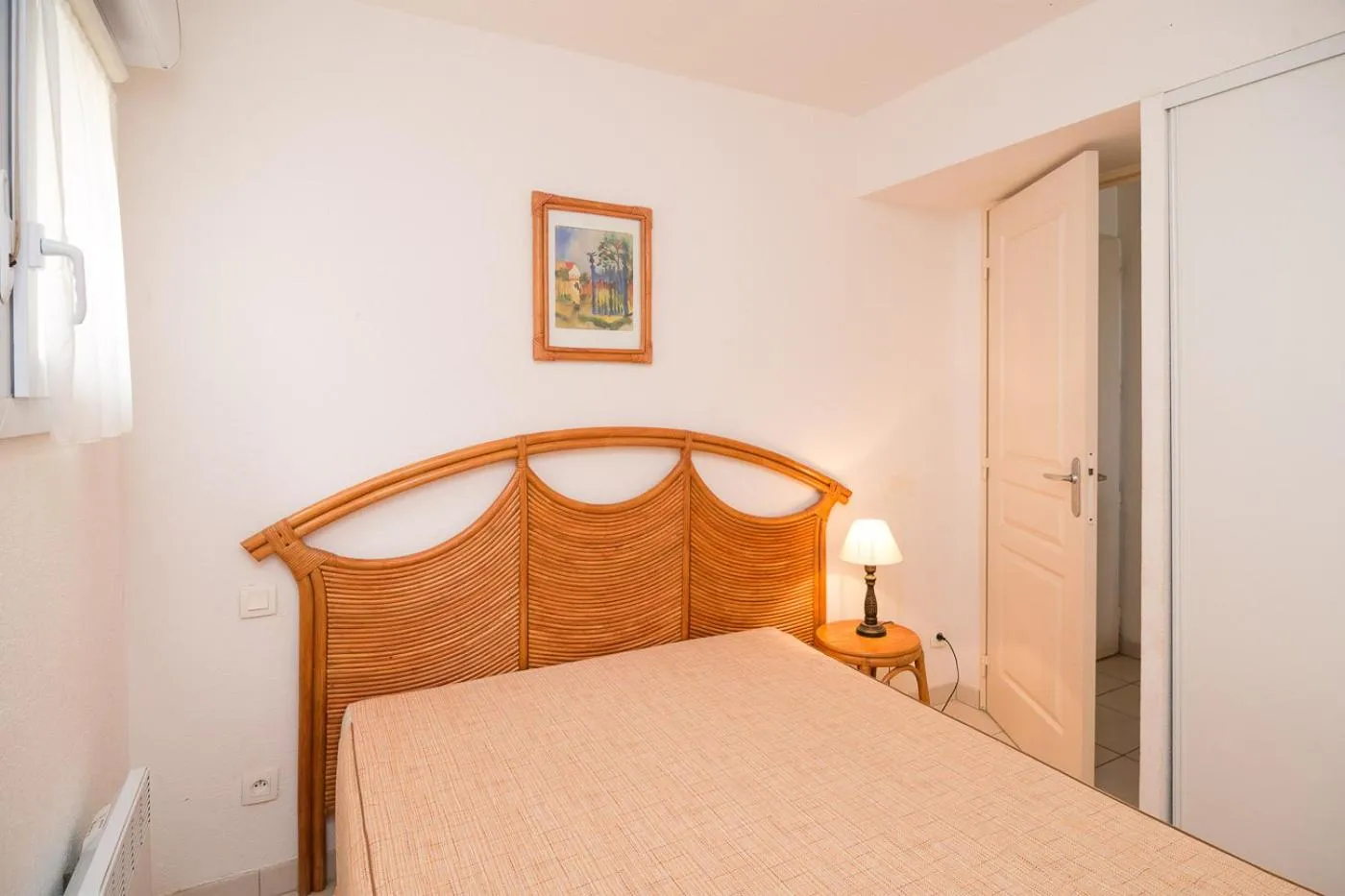 Bedroom, Bed in Vacancéole - Résidence Alizéa Beach