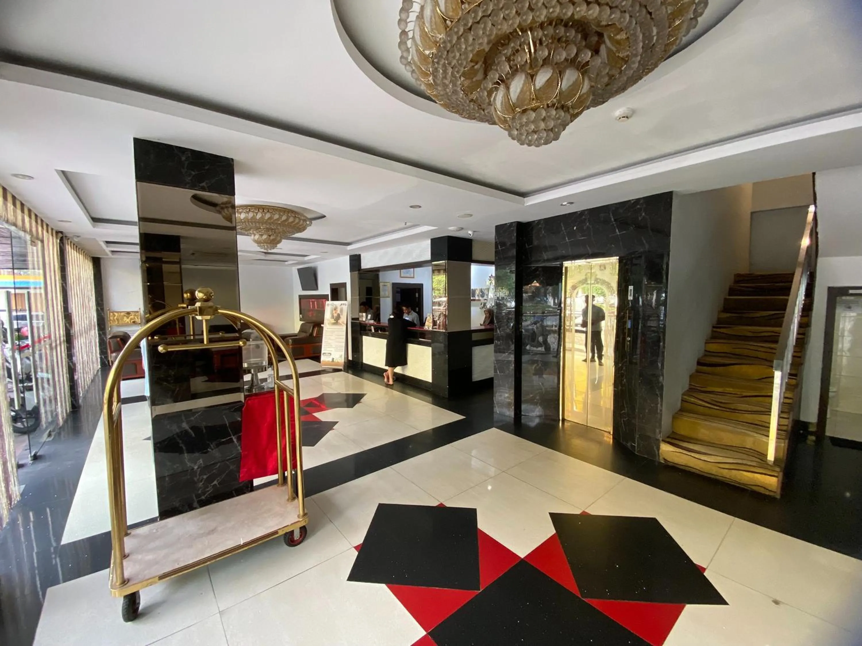 Lobby or reception in Lucky Star Hotel Near Harbour Bay Batam