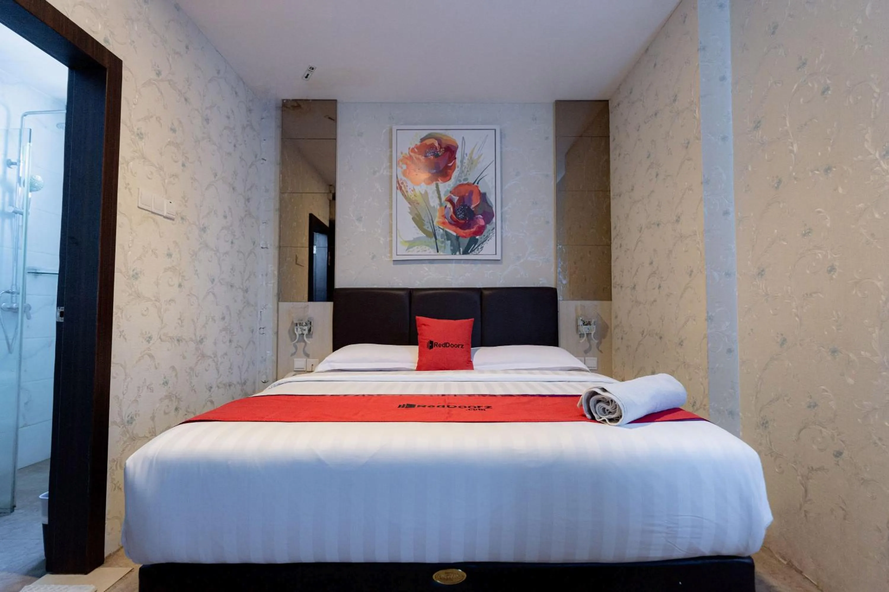 Double Room in RedDoorz Premium near Grand Batam Mall