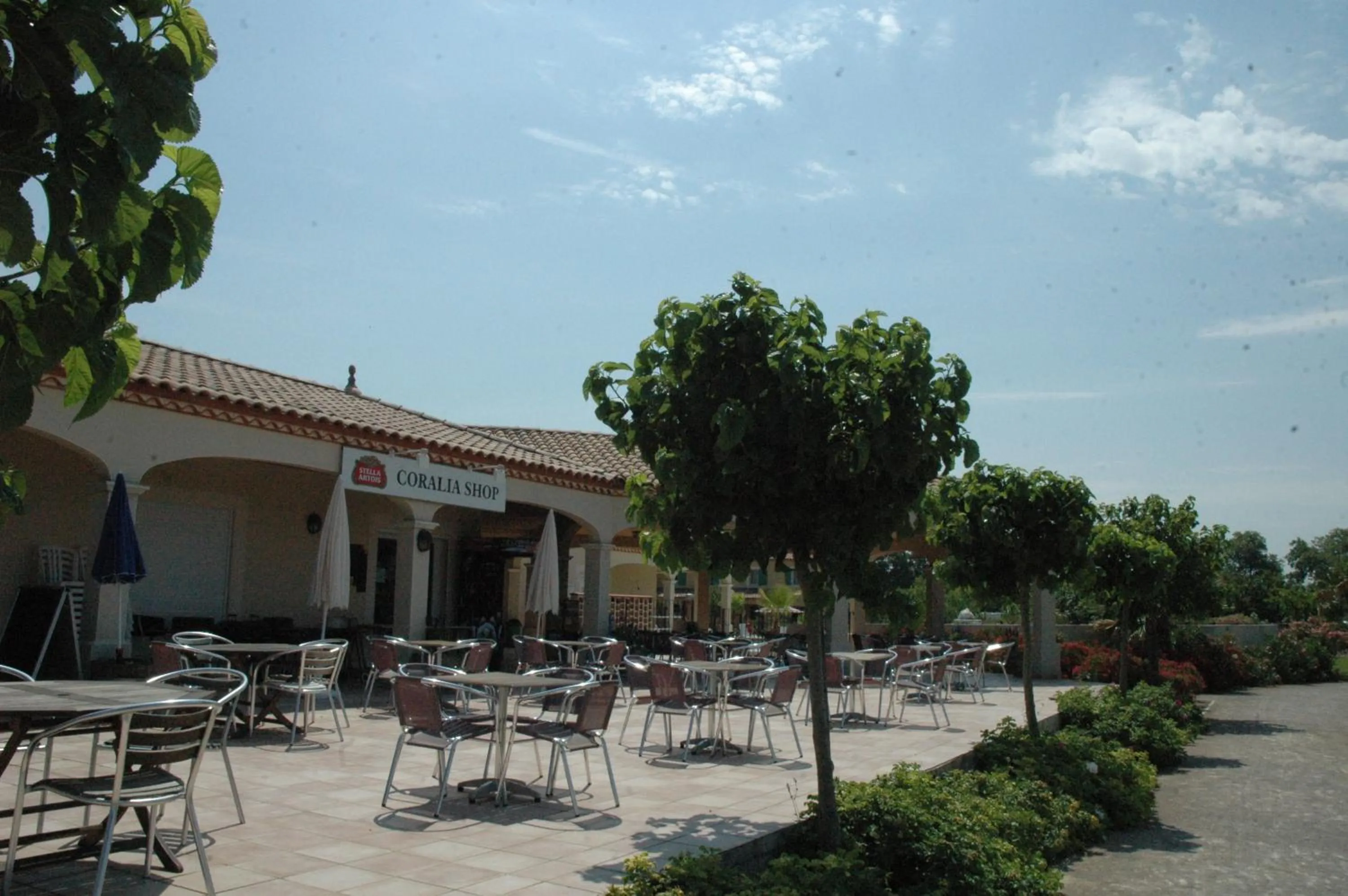 Lounge or bar in Vacancéole - Port Minervois, Les Hauts du Lac