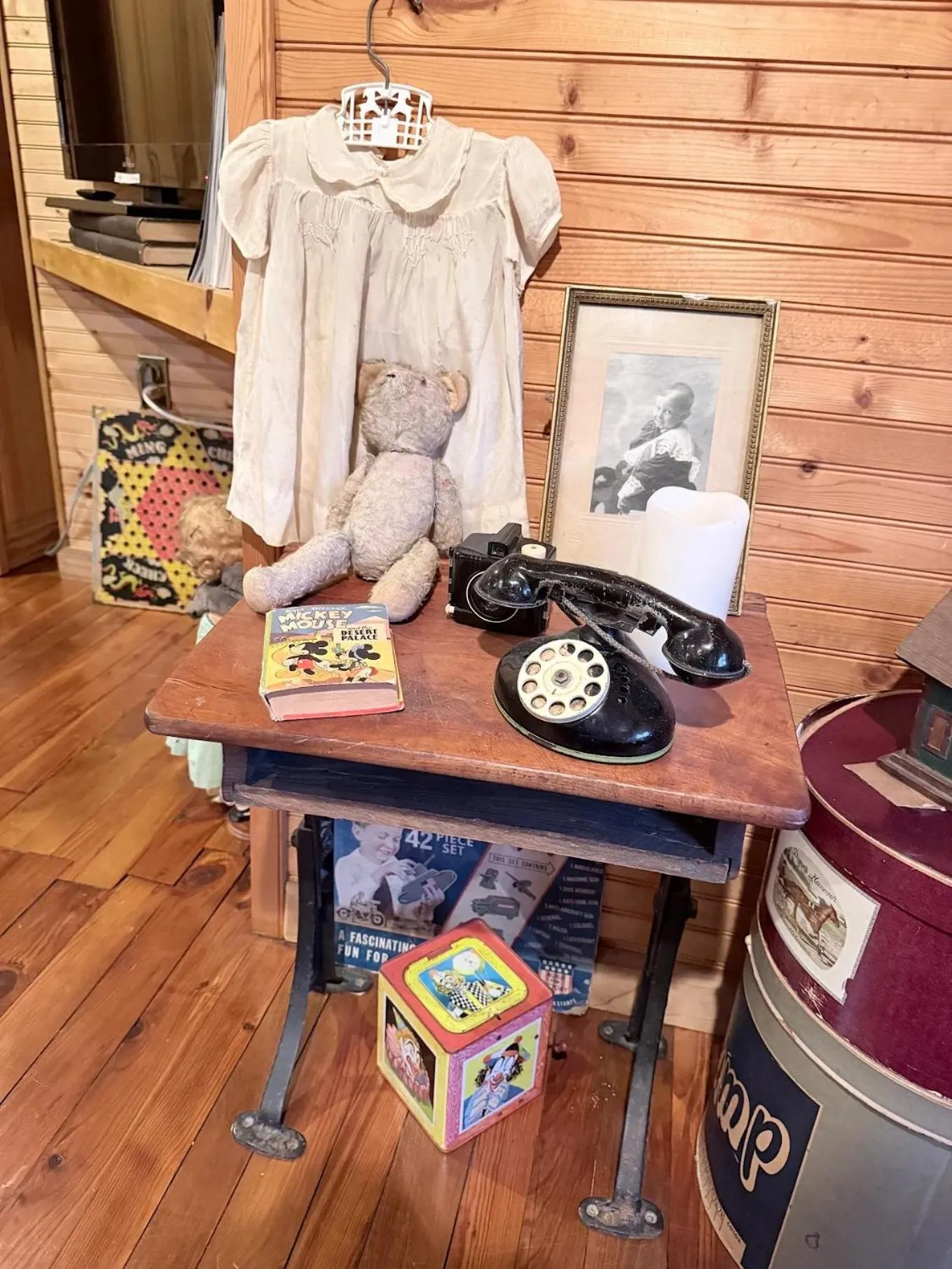 Decorative detail in The Queen, A Victorian Bed & Breakfast
