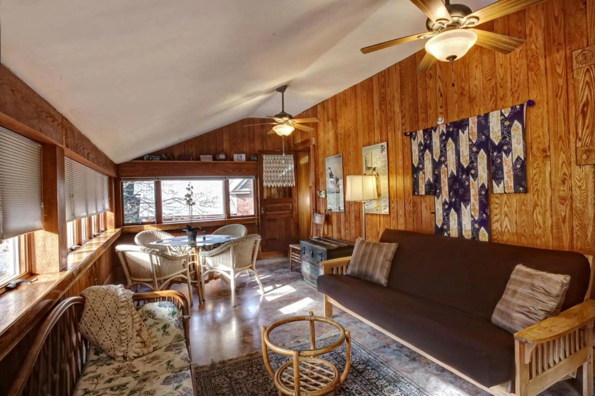 Balcony/Terrace in The Queen, A Victorian Bed & Breakfast