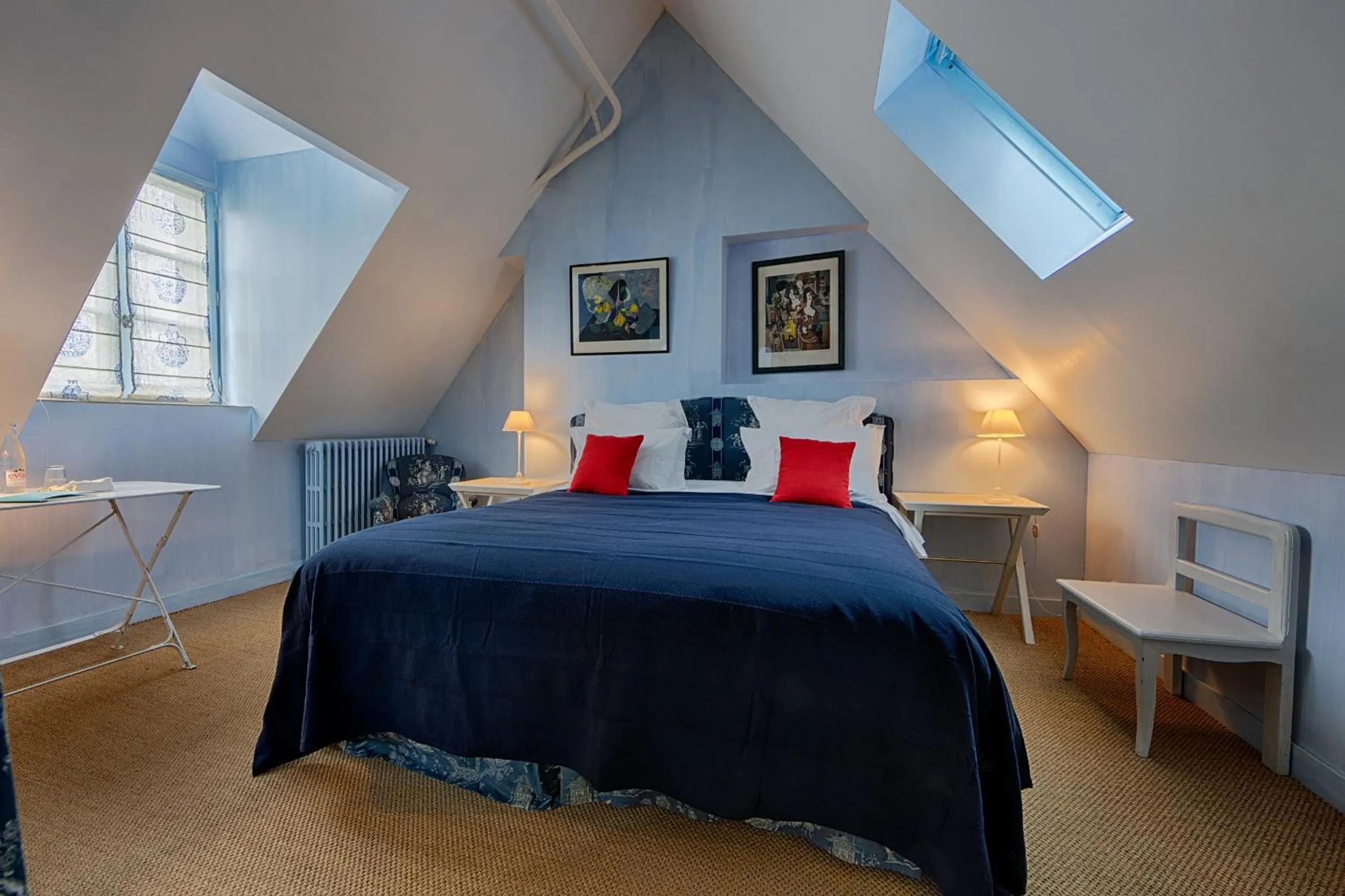 Photo of the whole room, Bed in Château De La Bourdaisière