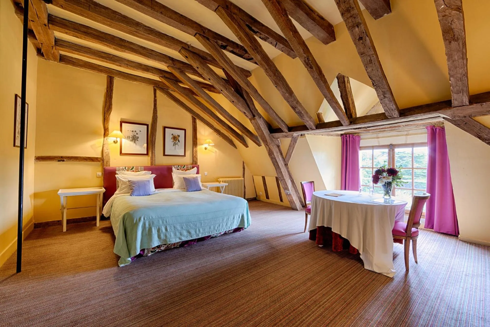 Bedroom, Bed in Château De La Bourdaisière