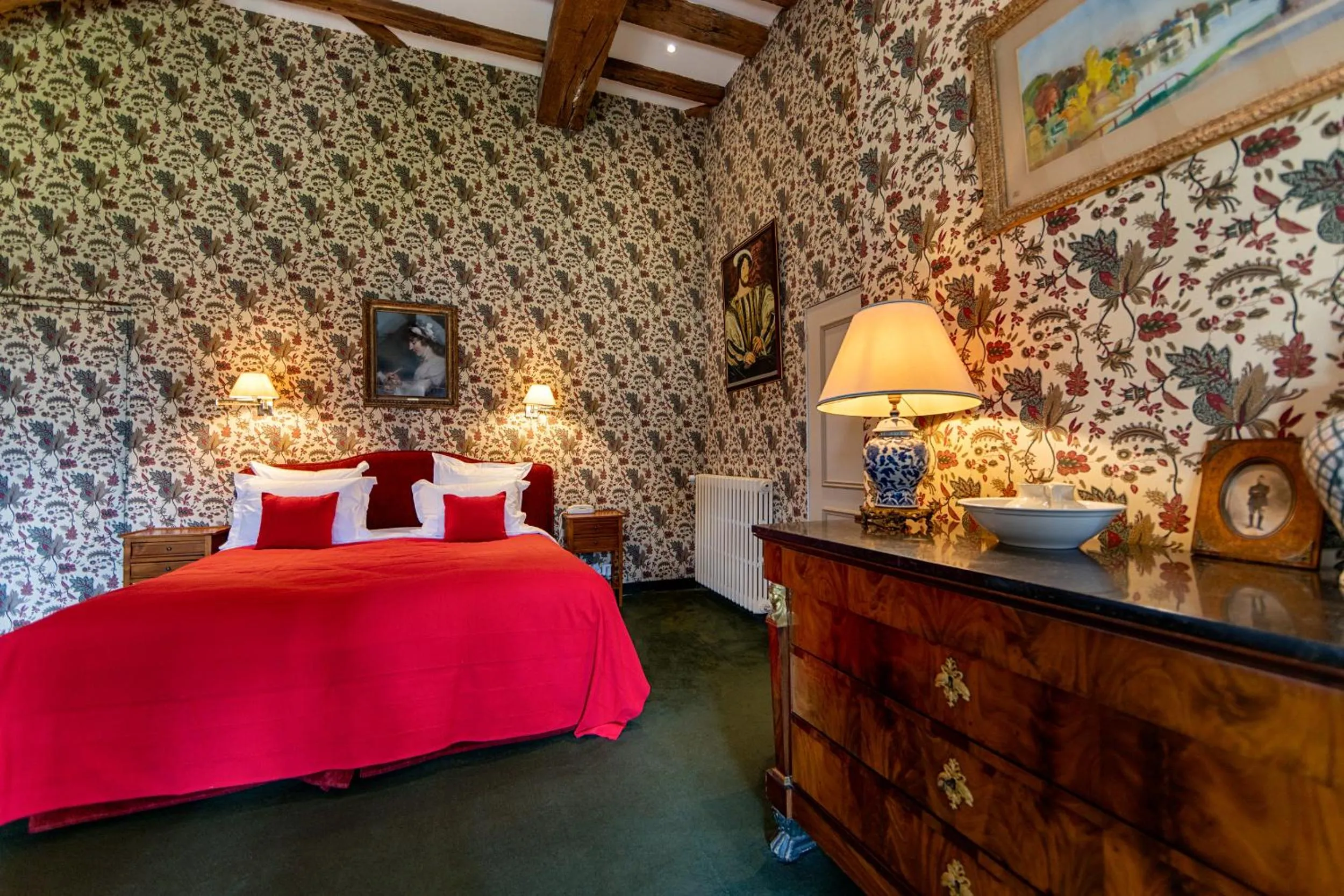 Photo of the whole room, Bed in Château De La Bourdaisière