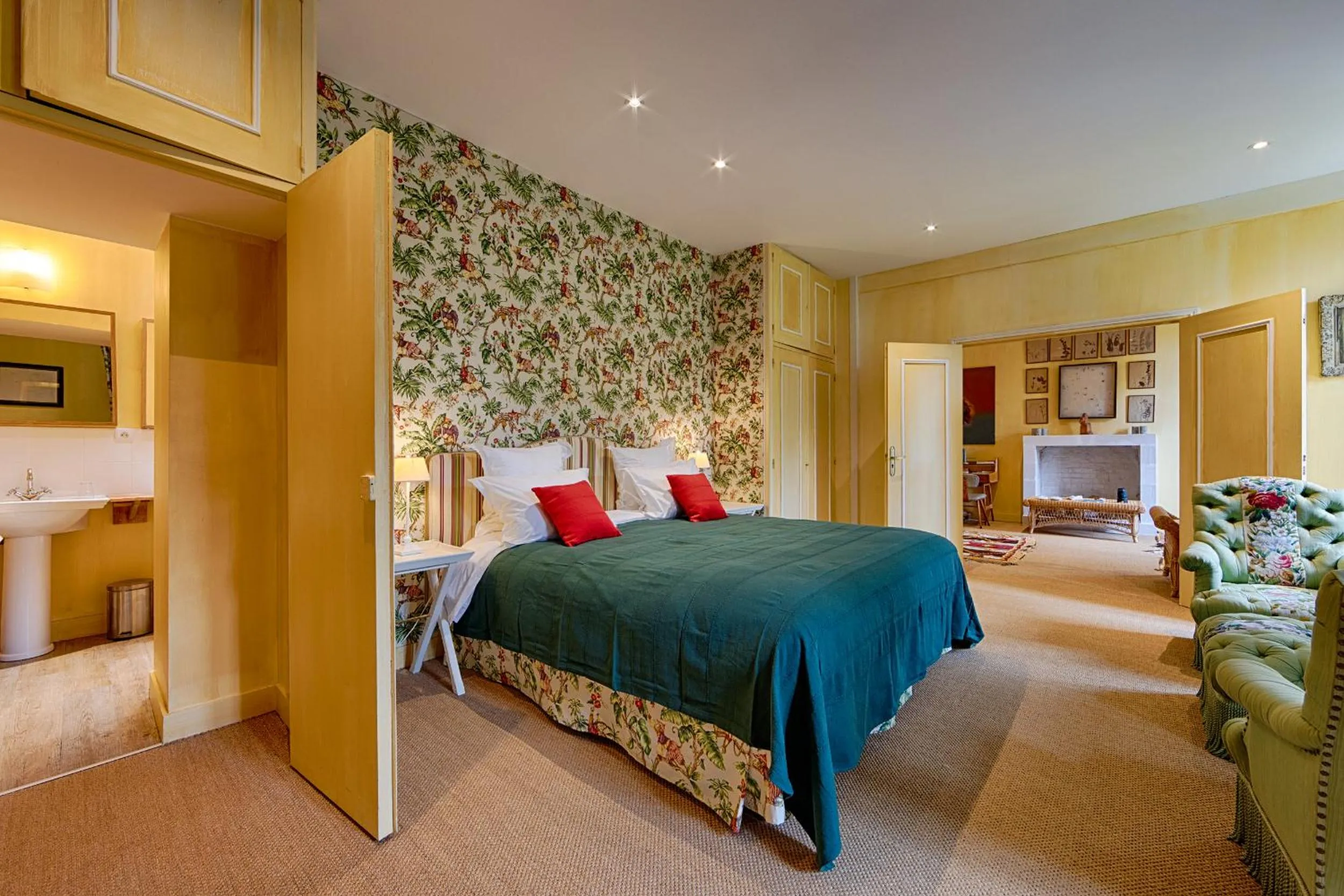 Photo of the whole room, Bed in Château De La Bourdaisière