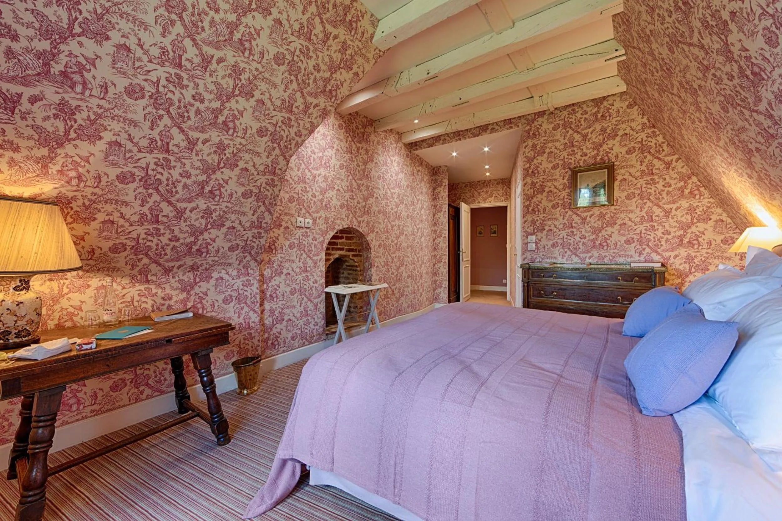 Photo of the whole room, Bed in Château De La Bourdaisière