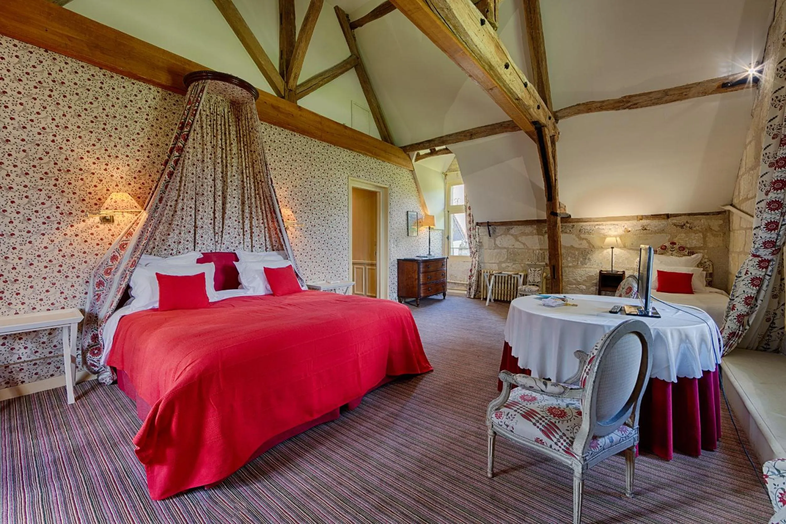 Bedroom, Bed in Château De La Bourdaisière