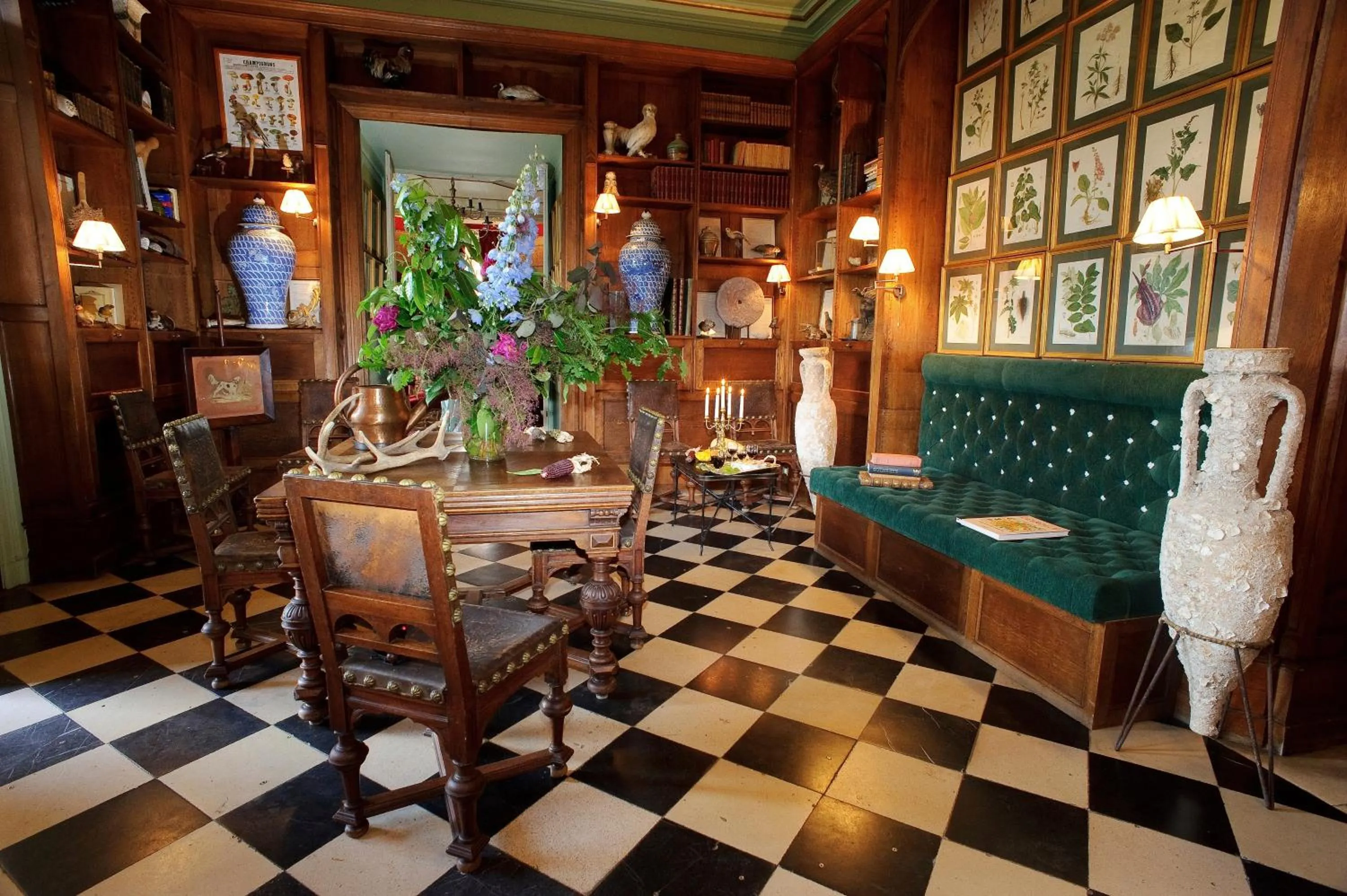 Library in Château De La Bourdaisière
