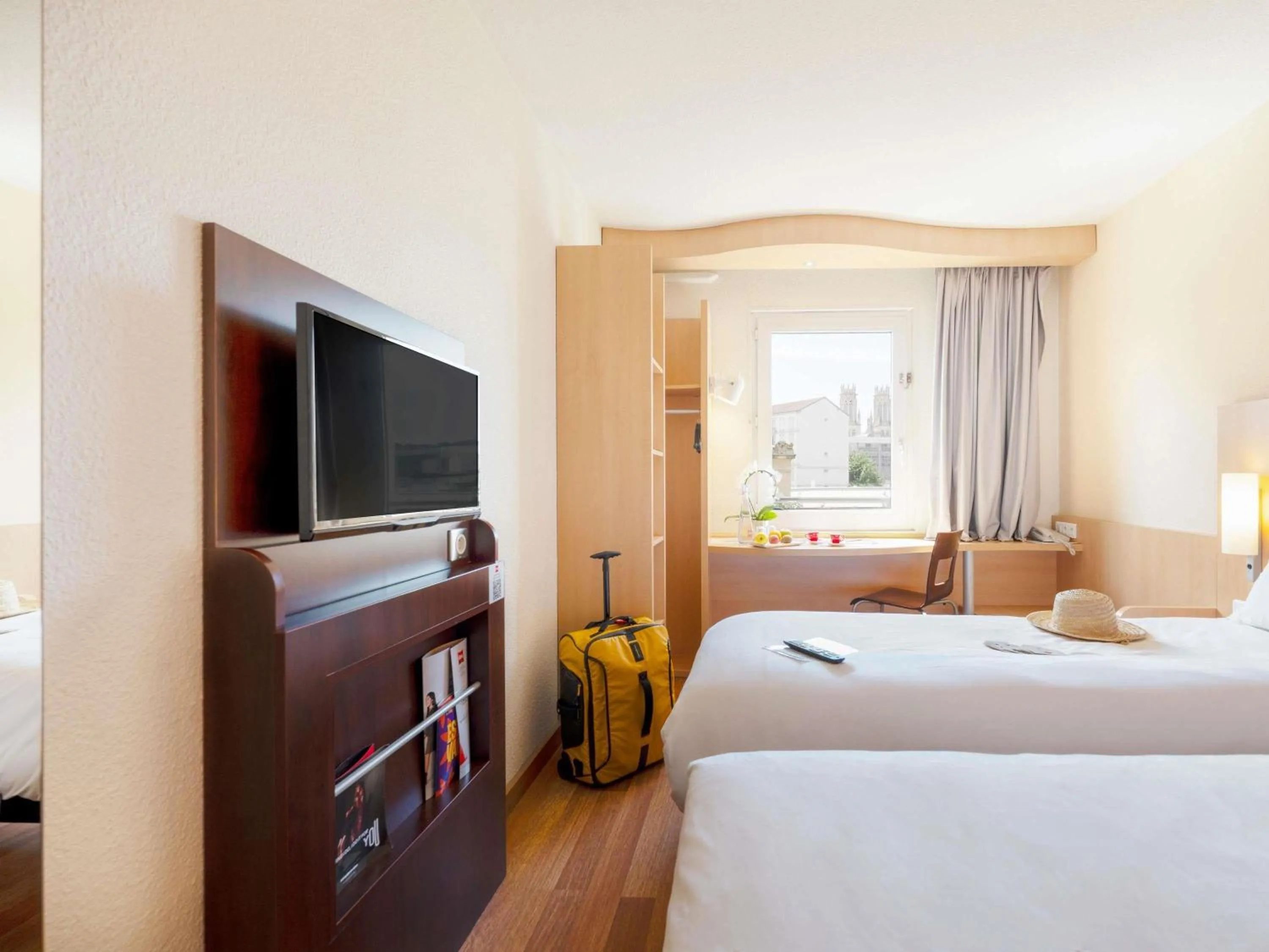 Bedroom, Bed in ibis Nancy Centre Gare et Congres