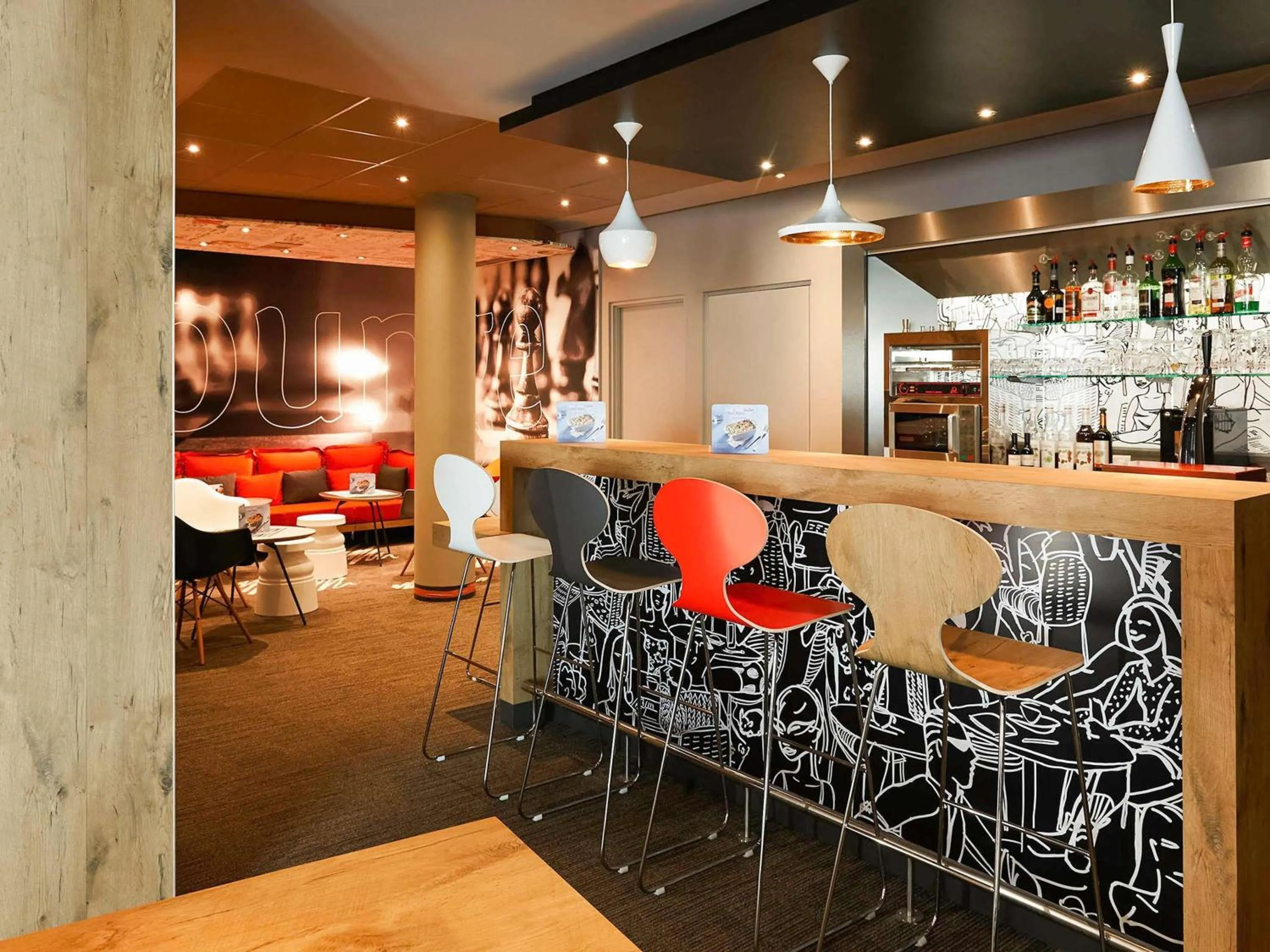 Lounge or bar in ibis Nancy Centre Gare et Congres