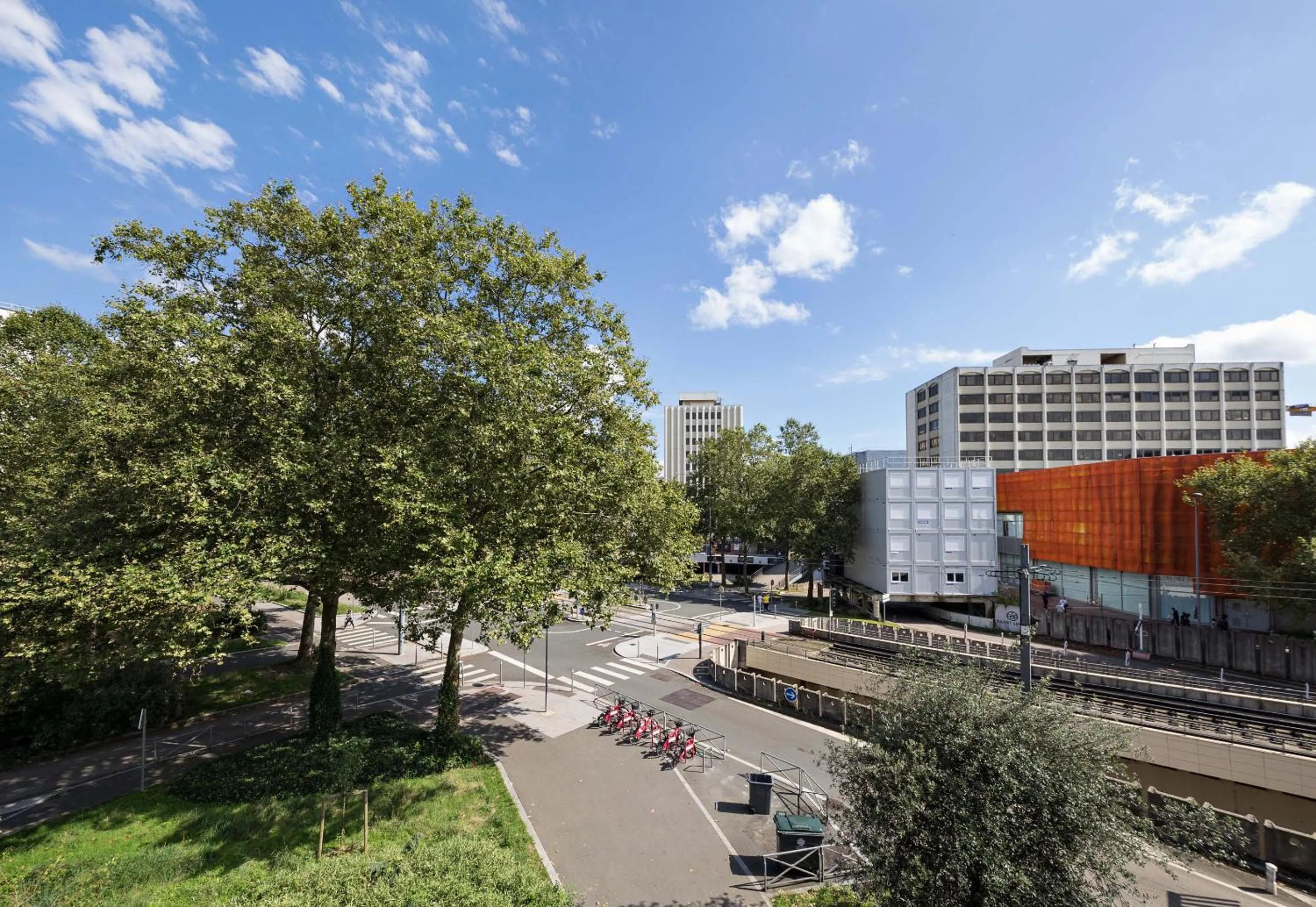 Street view in B&B HOTEL Rouen Centre Rive Gauche