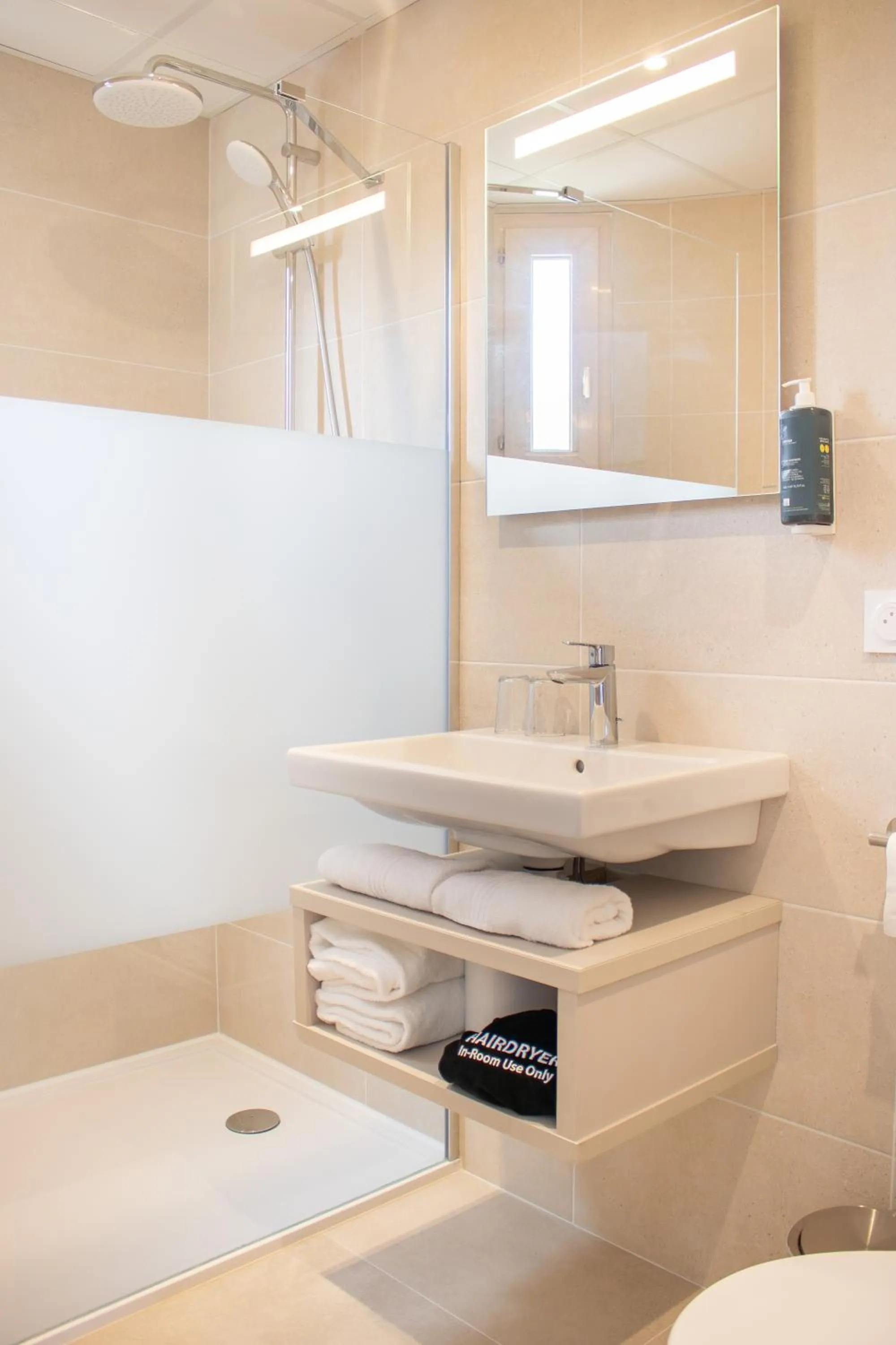 Brit Hotel Angers Parc Expo - L'Acropole