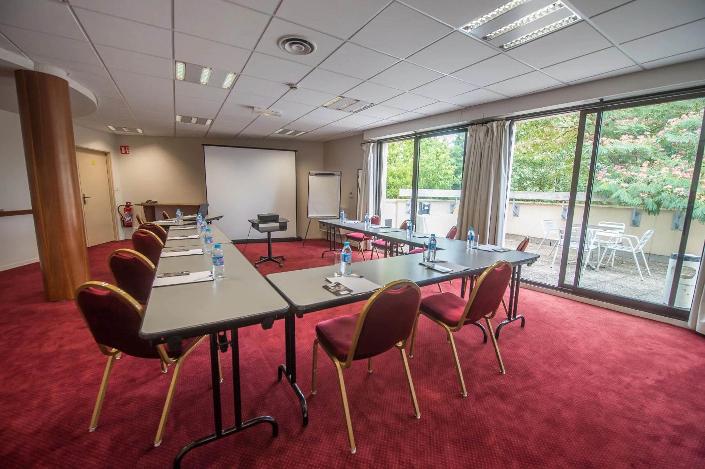 Meeting/conference room in Brit Hotel Angers Parc Expo - L'Acropole