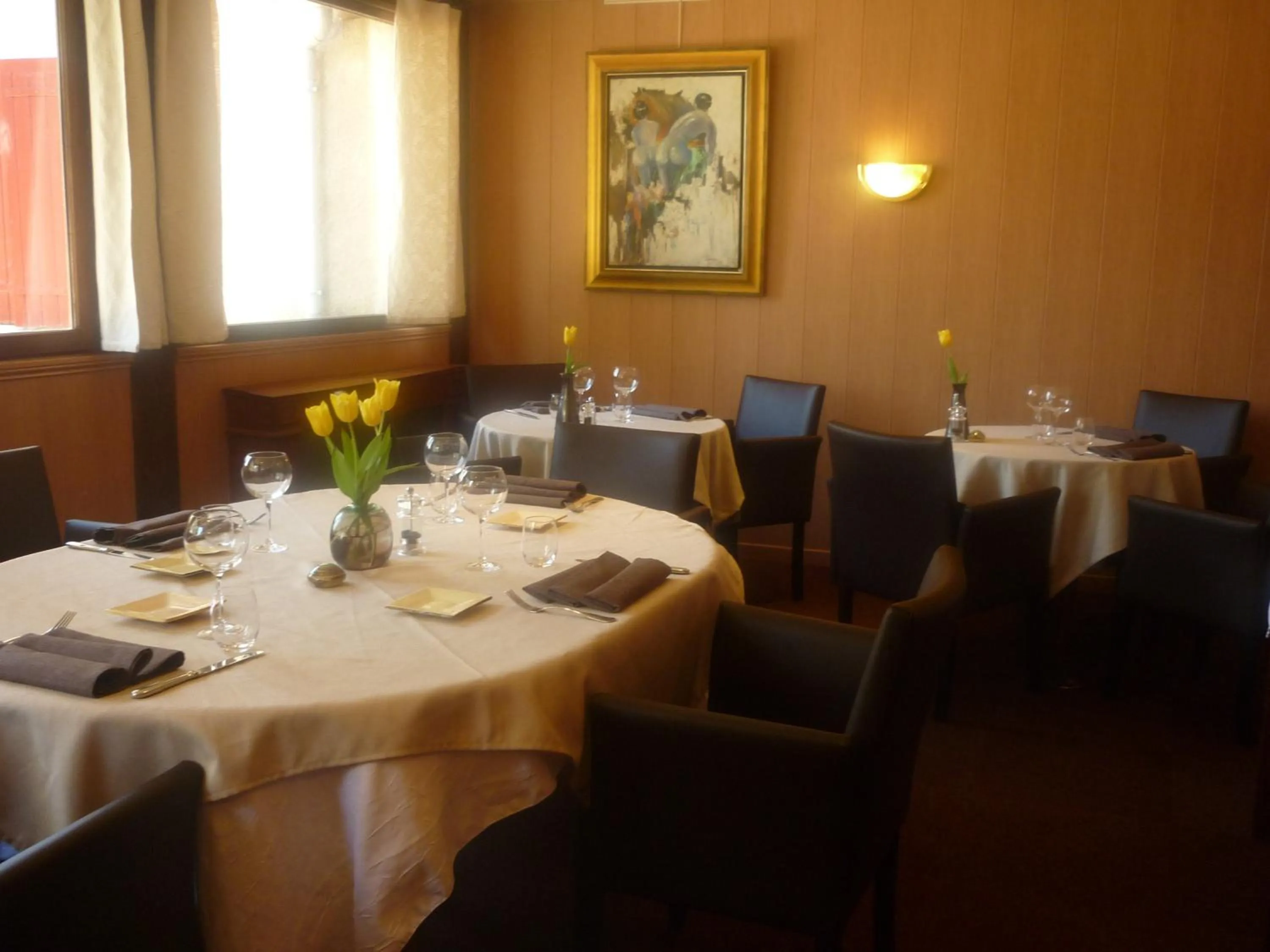 Restaurant/places to eat in Logis Hotel Le Relais du Serre