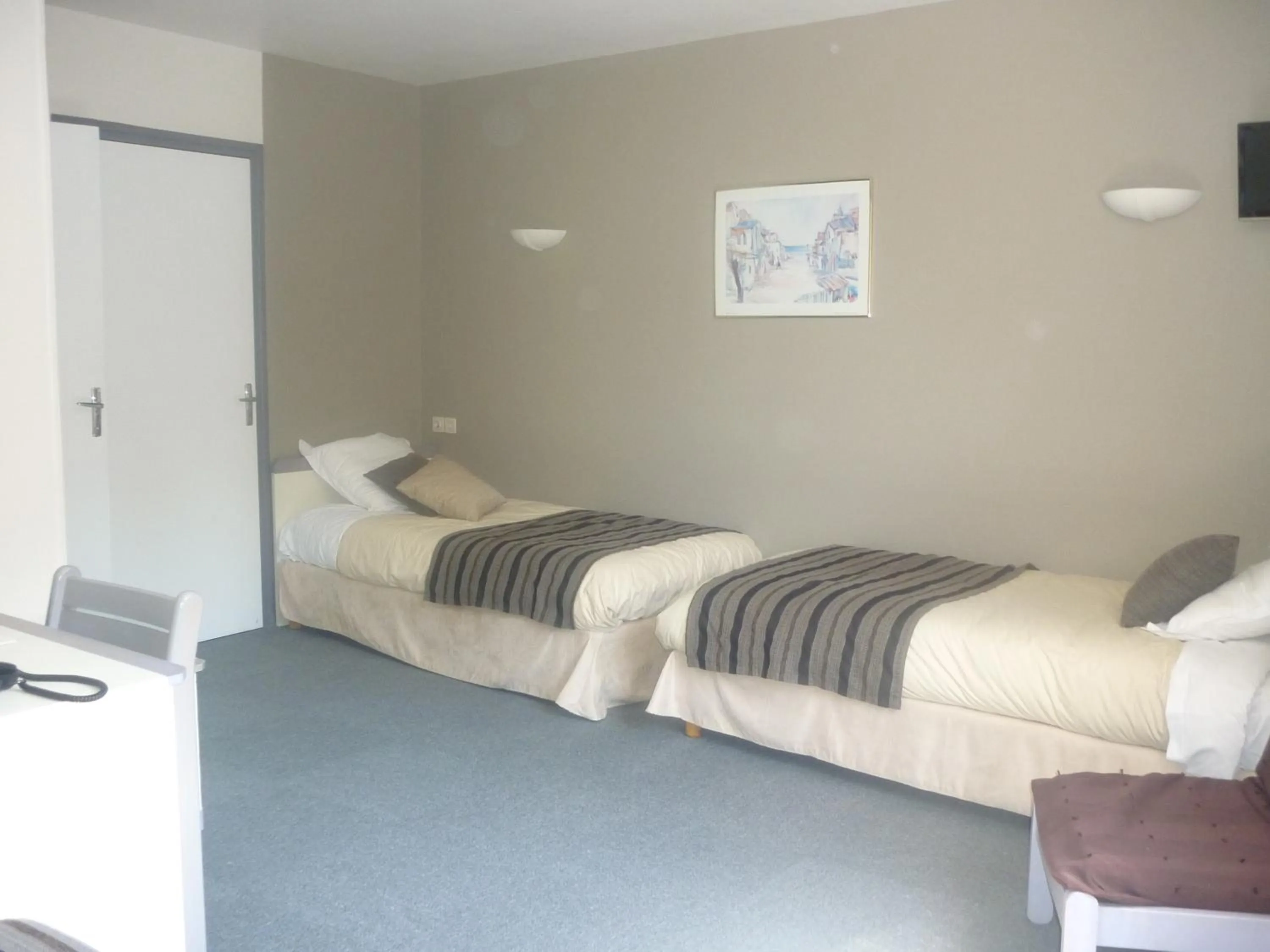 Photo of the whole room, Bed in Logis Hotel Le Relais du Serre