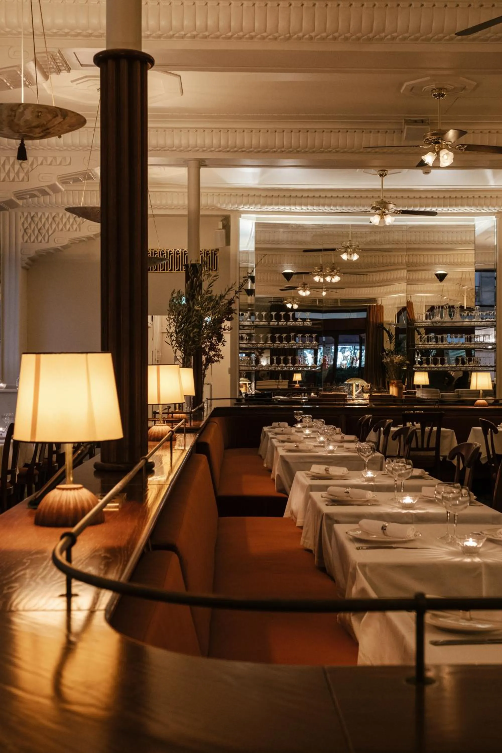 Restaurant/places to eat in Hotel Rochechouart, a Member of Design Hotels