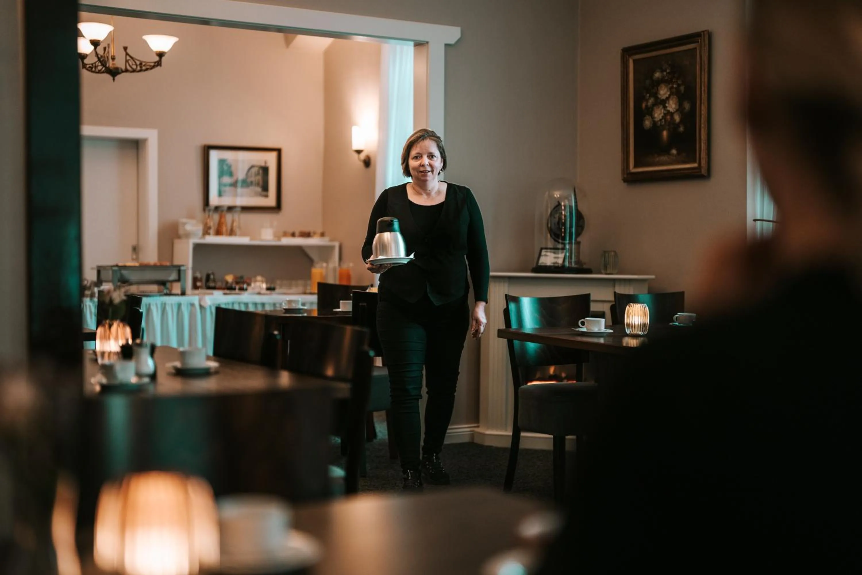 People in Hotel Kühl