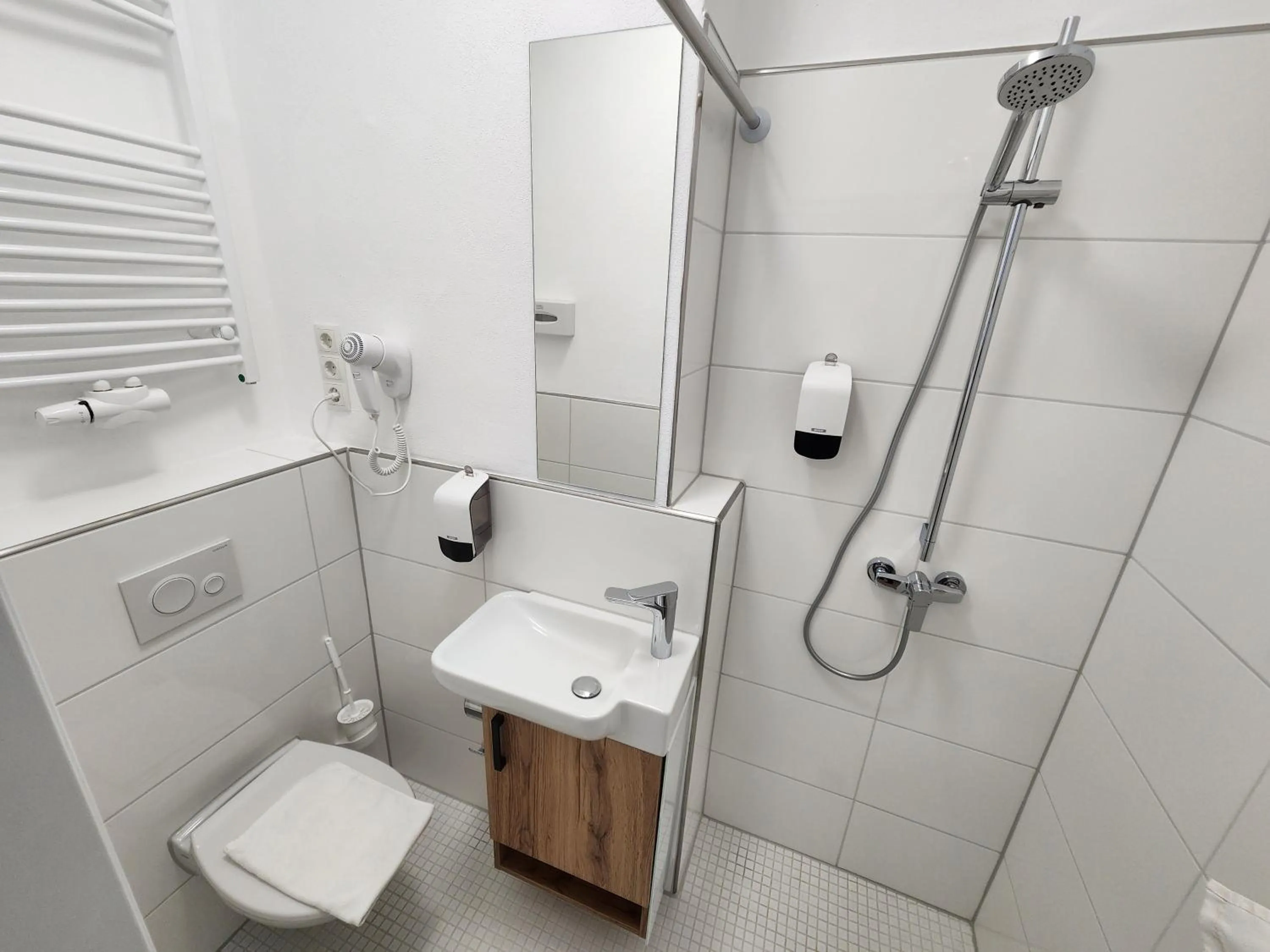 Shower in Aparthotel B & L