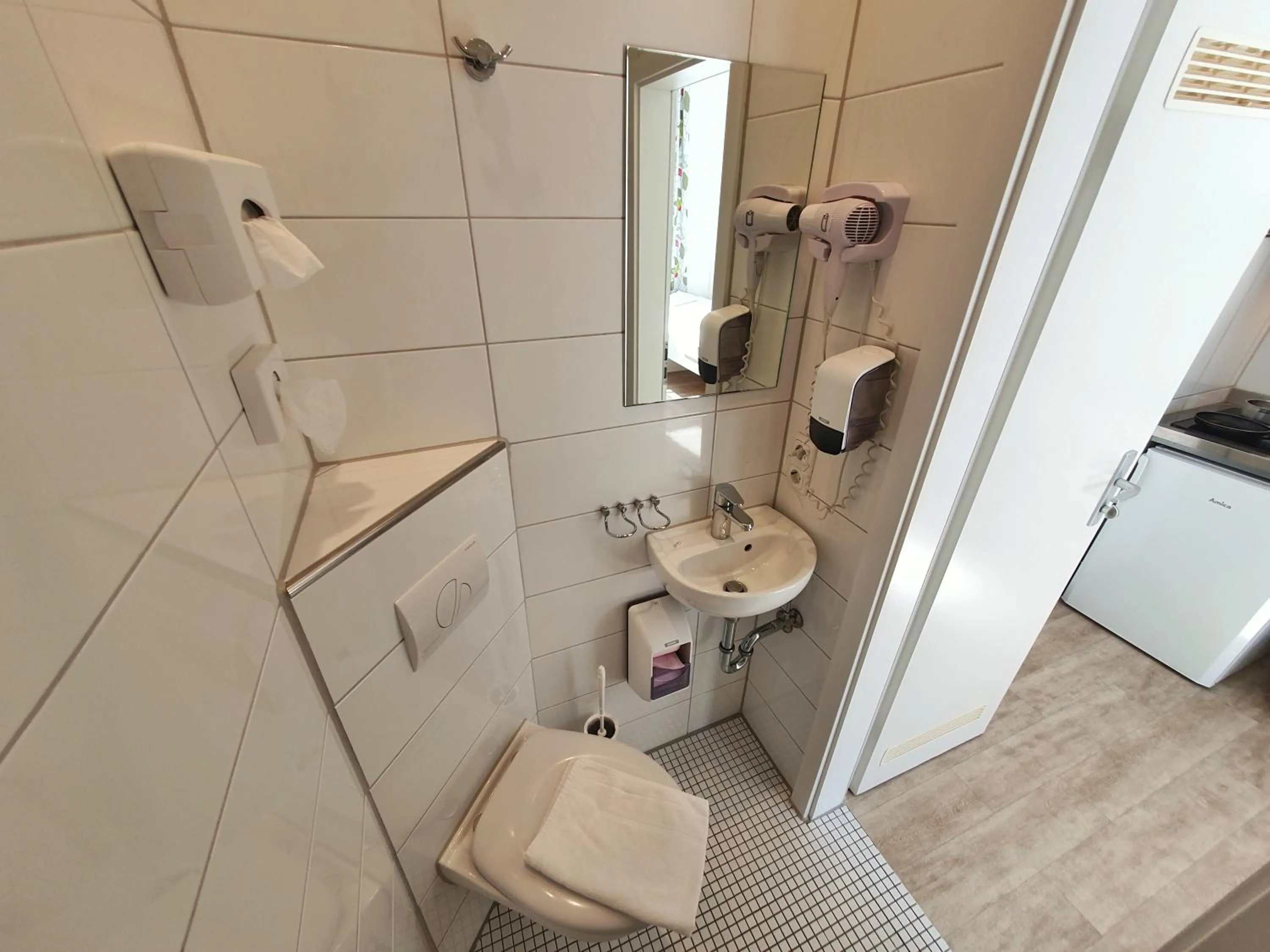 Bathroom in Aparthotel B & L