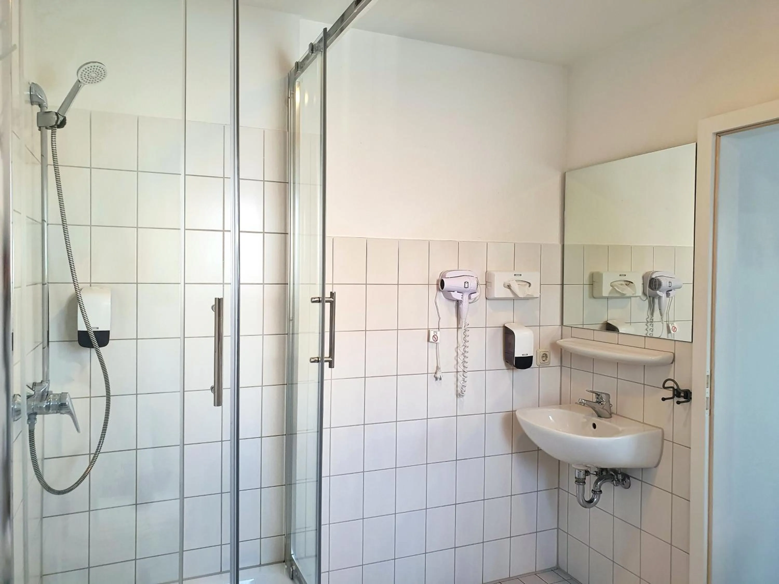 Bathroom in Aparthotel B & L