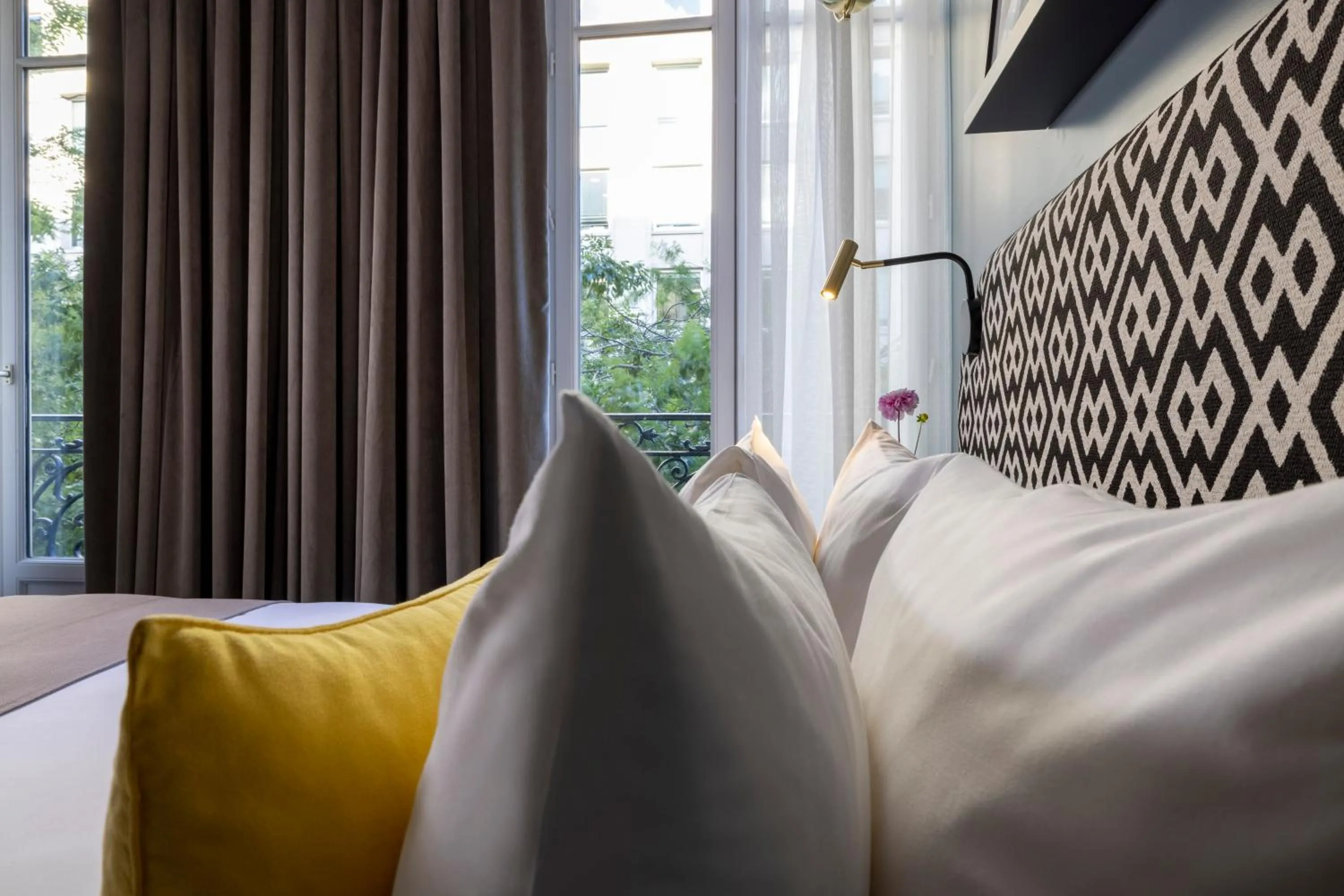 Bedroom, Bed in Hôtel Palais De Chaillot