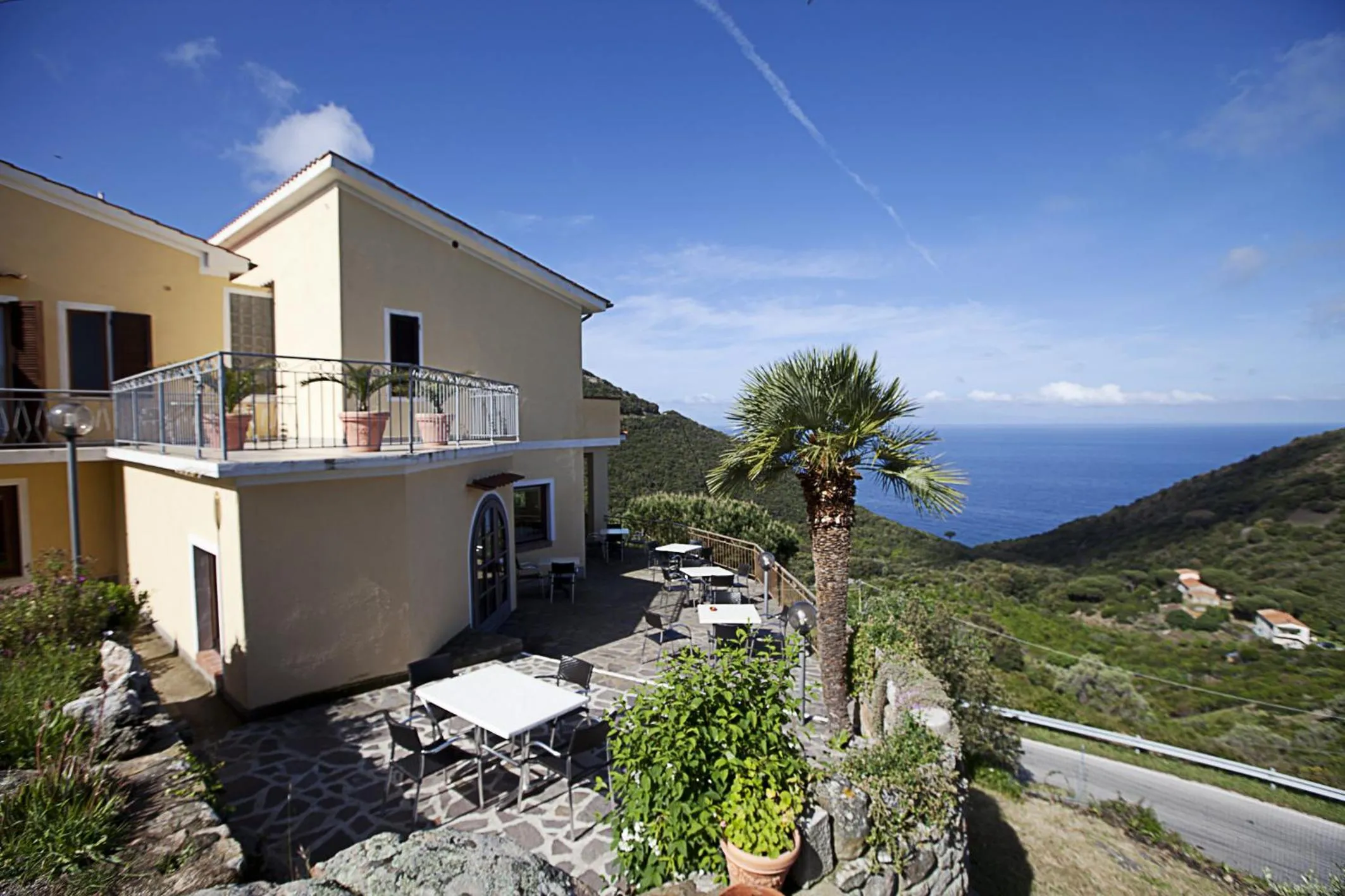 Facade/entrance in Hotel Villa Rita
