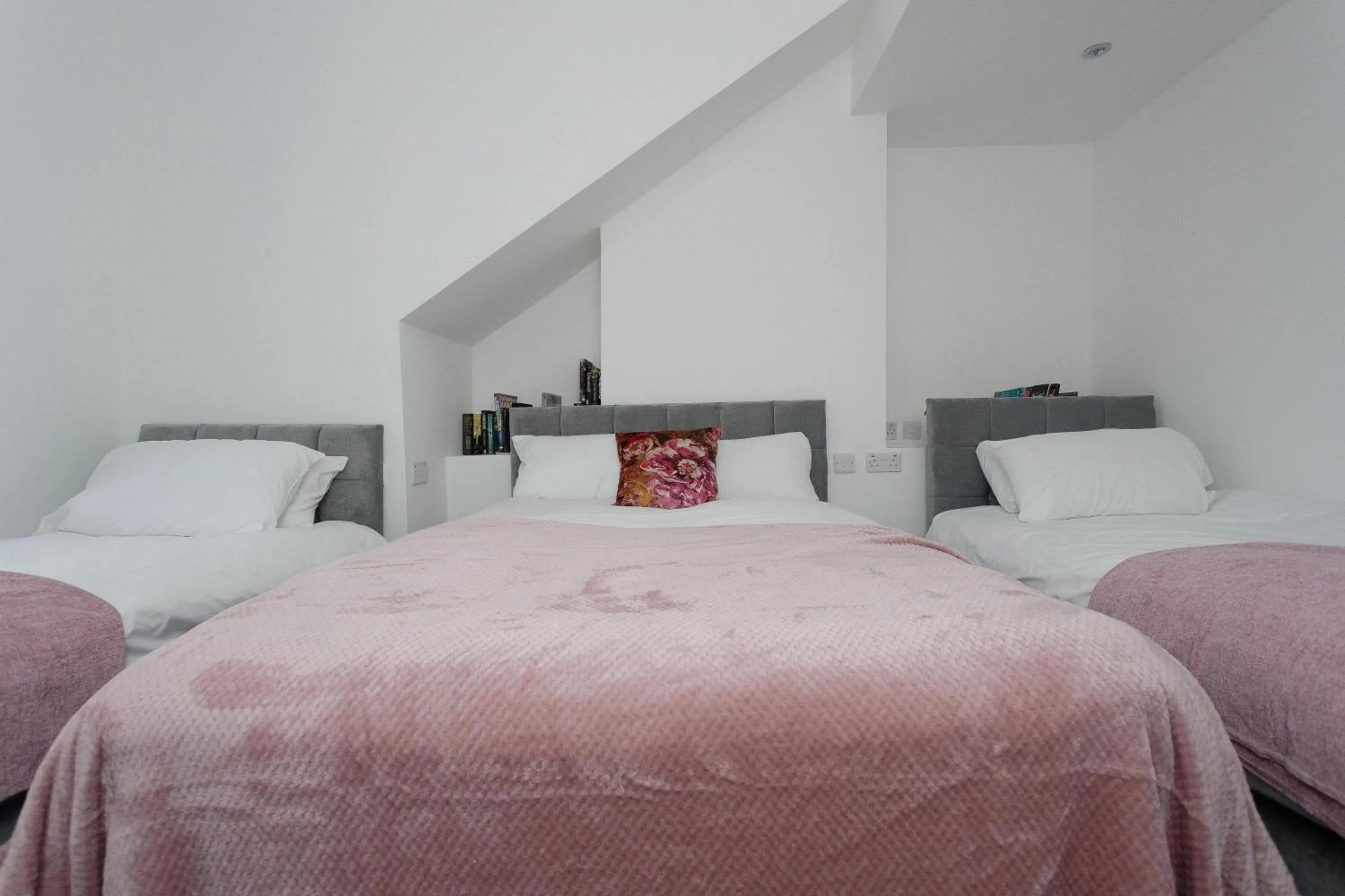 Bedroom, Bed in Leeds House