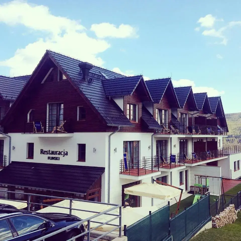 Flinski Sport X SPA, Boutique X Art Flinski Sport X SPA, Boutique X Art