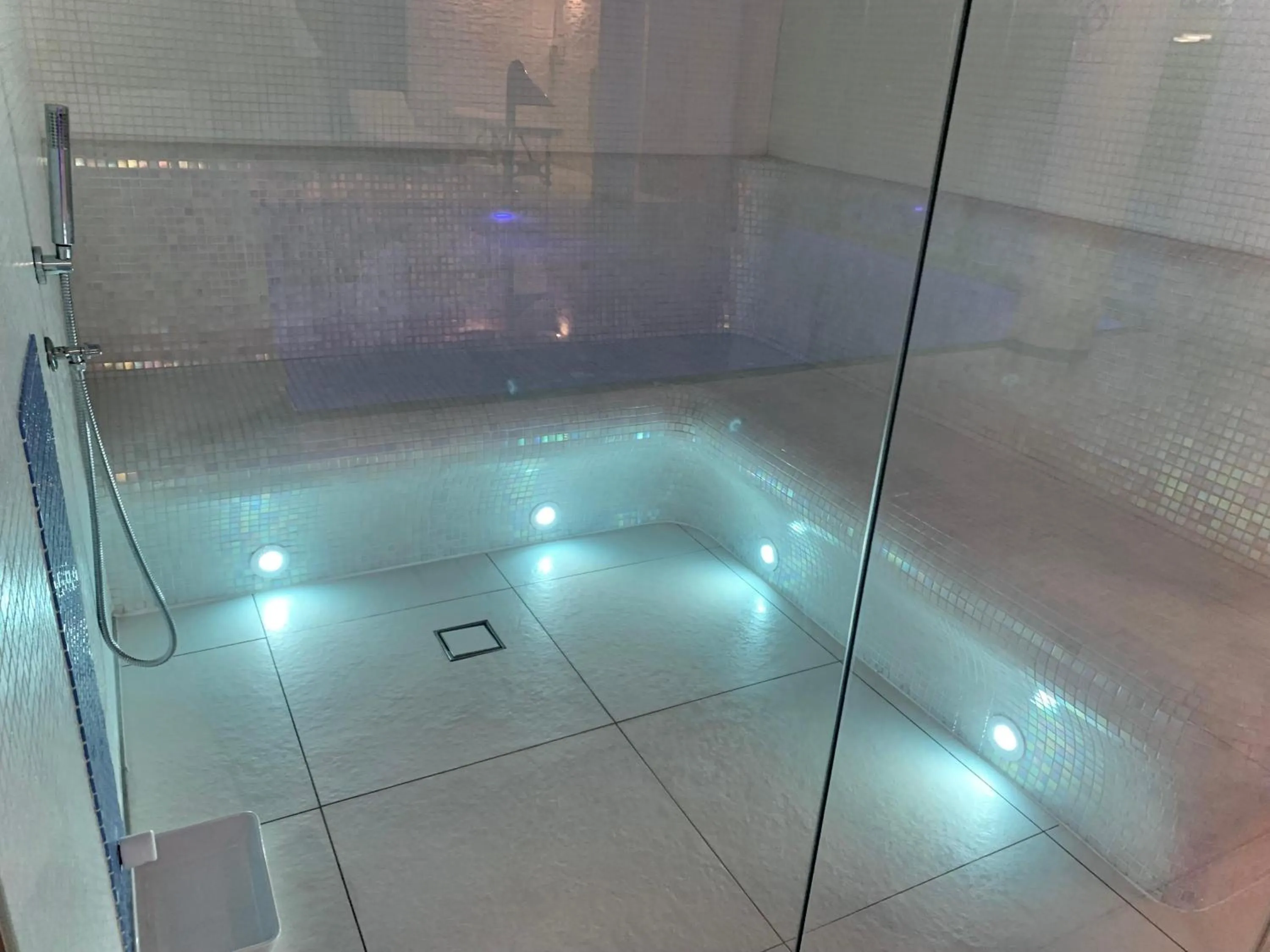 Sauna in Flinski Sport X SPA, Boutique X Art