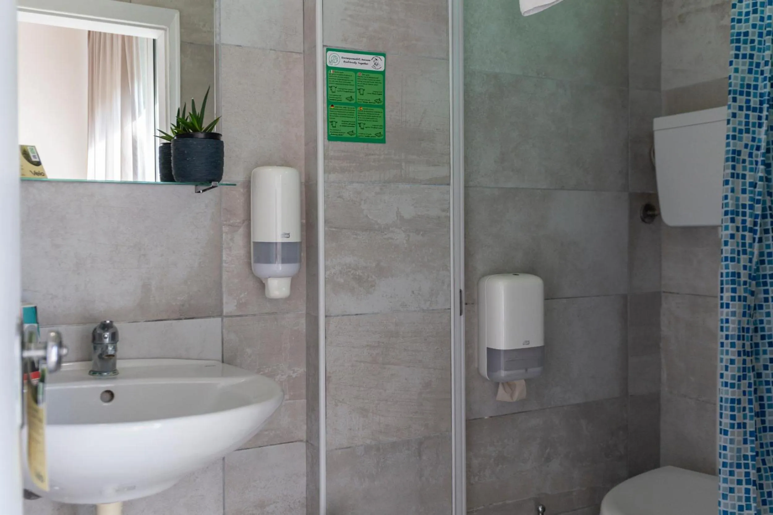 Shower in Hotel A Casa Nostra