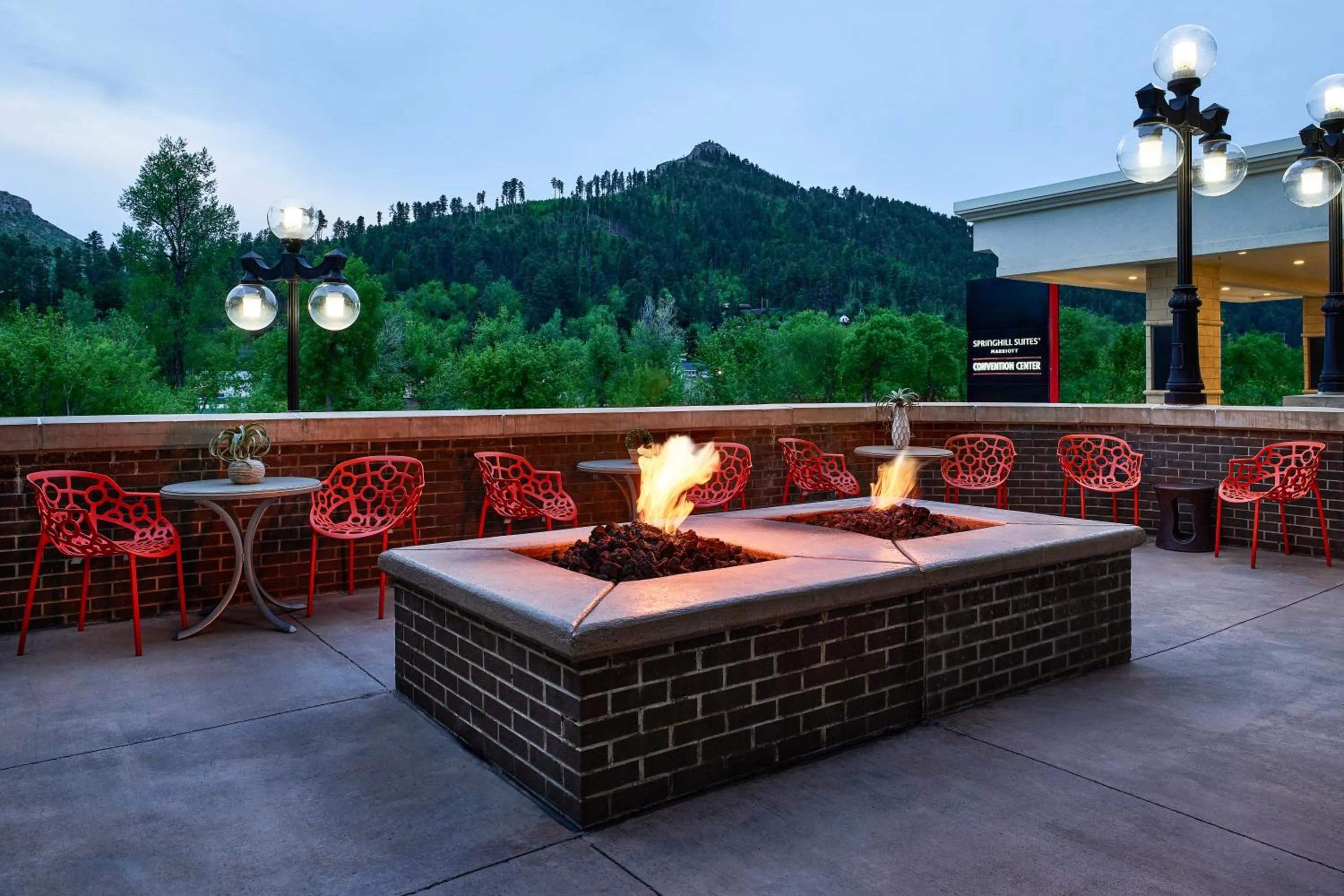 Patio in SpringHill Suites by Marriott Deadwood