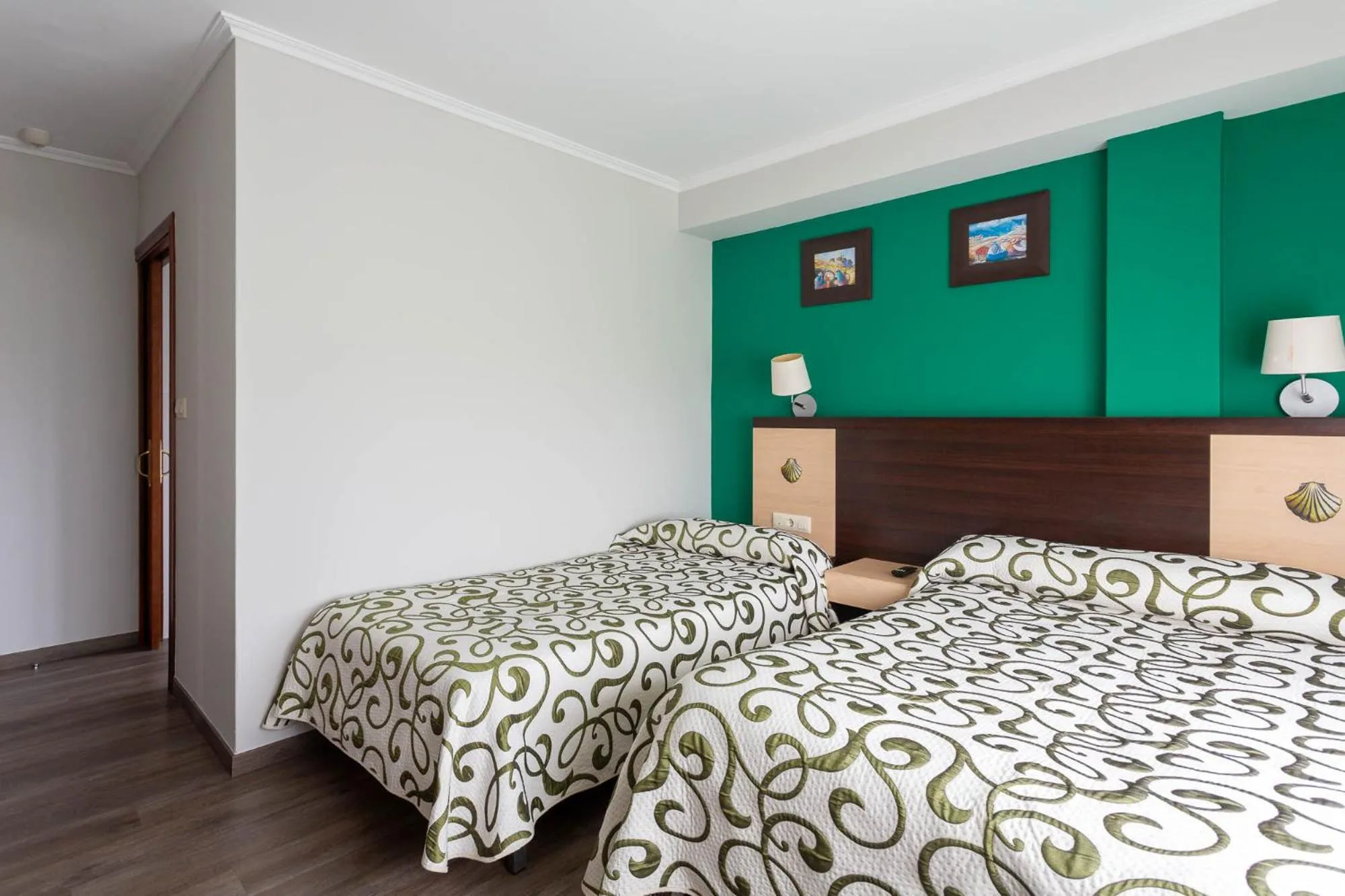 Bed in Hotel Canaima Bruma 1,5 k Camino